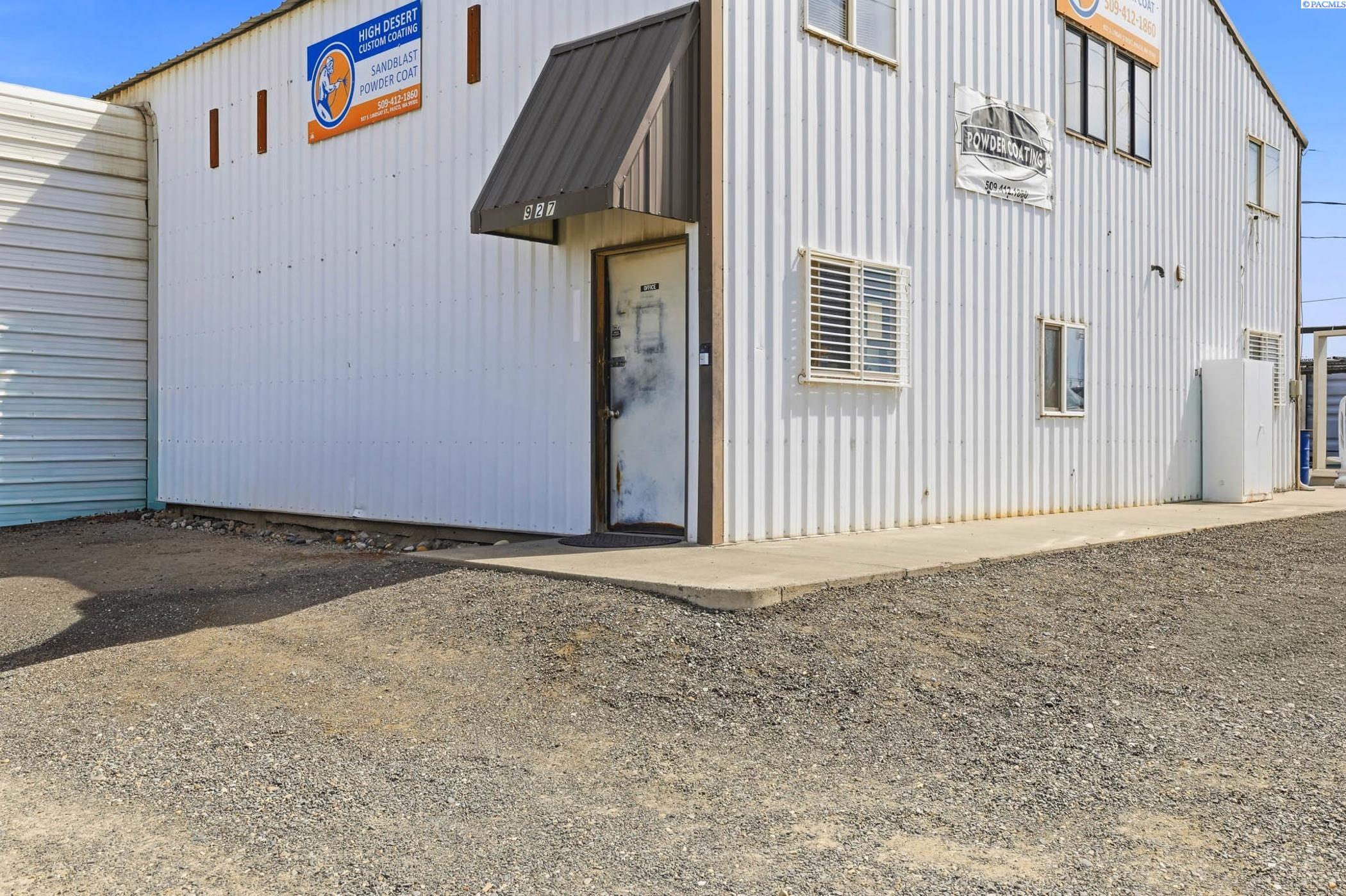 927 Lindsay Ave, Pasco, WA 99301