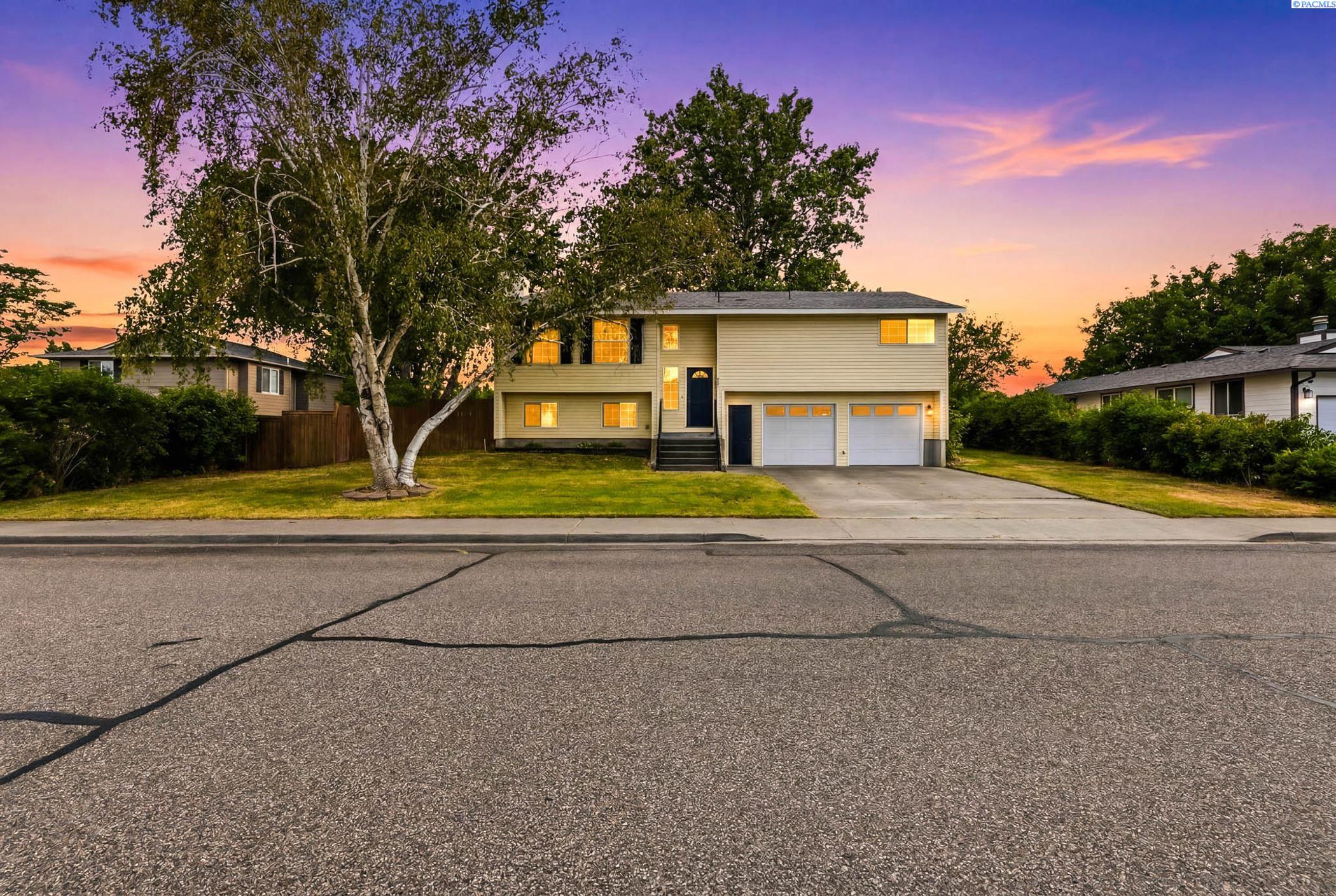 4517 14th Ave, Kennewick, WA 99338
