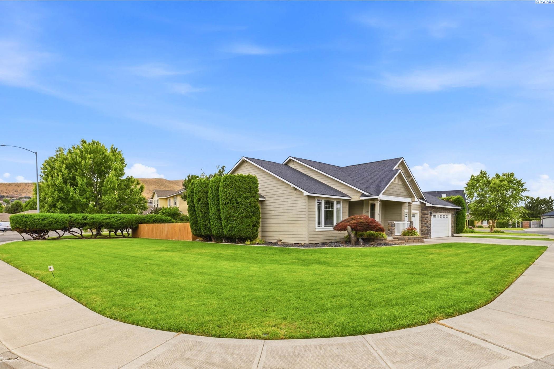 1355 Jonagold Dr, Richland, WA 99352