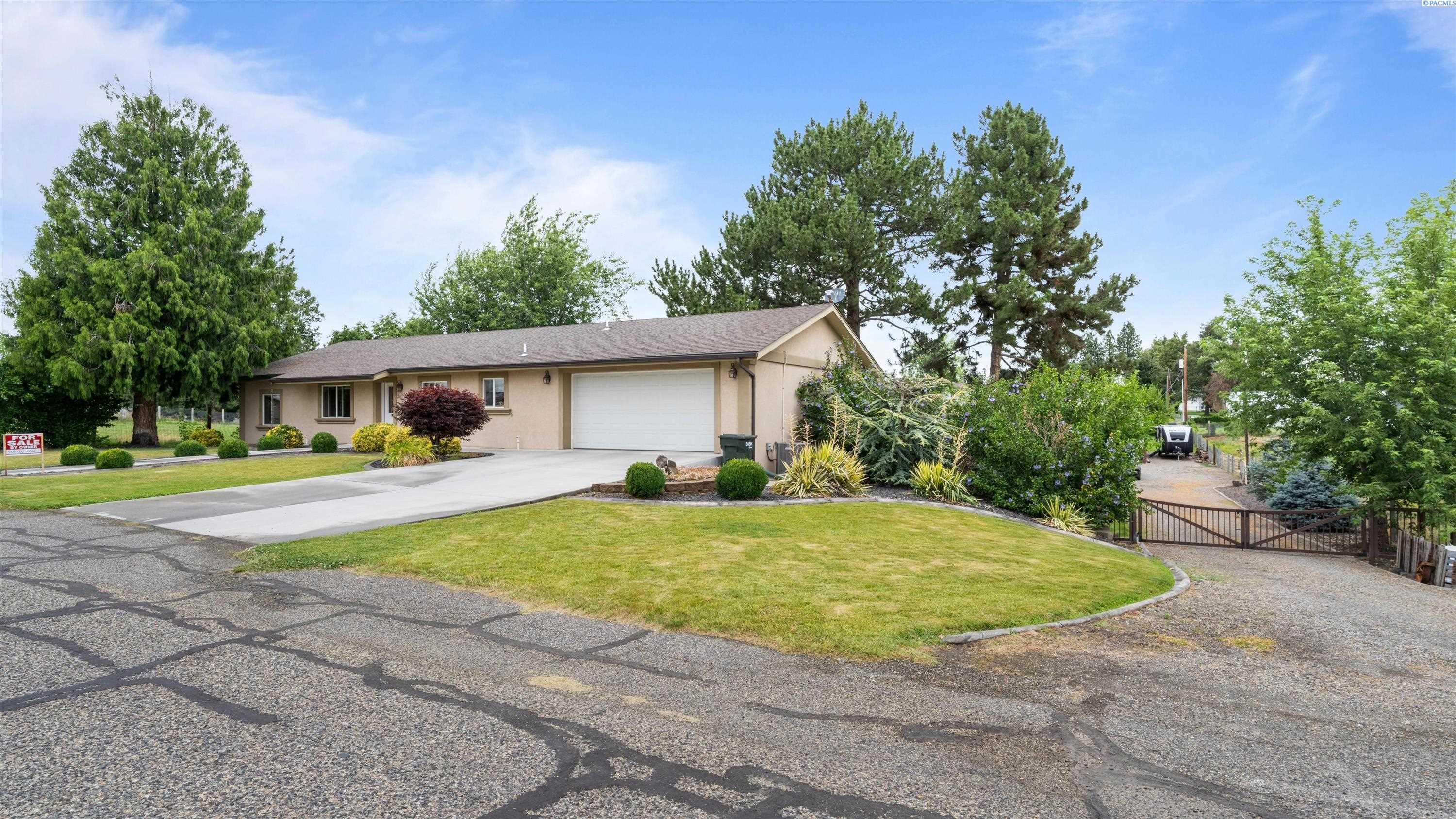 4911 Livingston Rd, Pasco, WA 99301