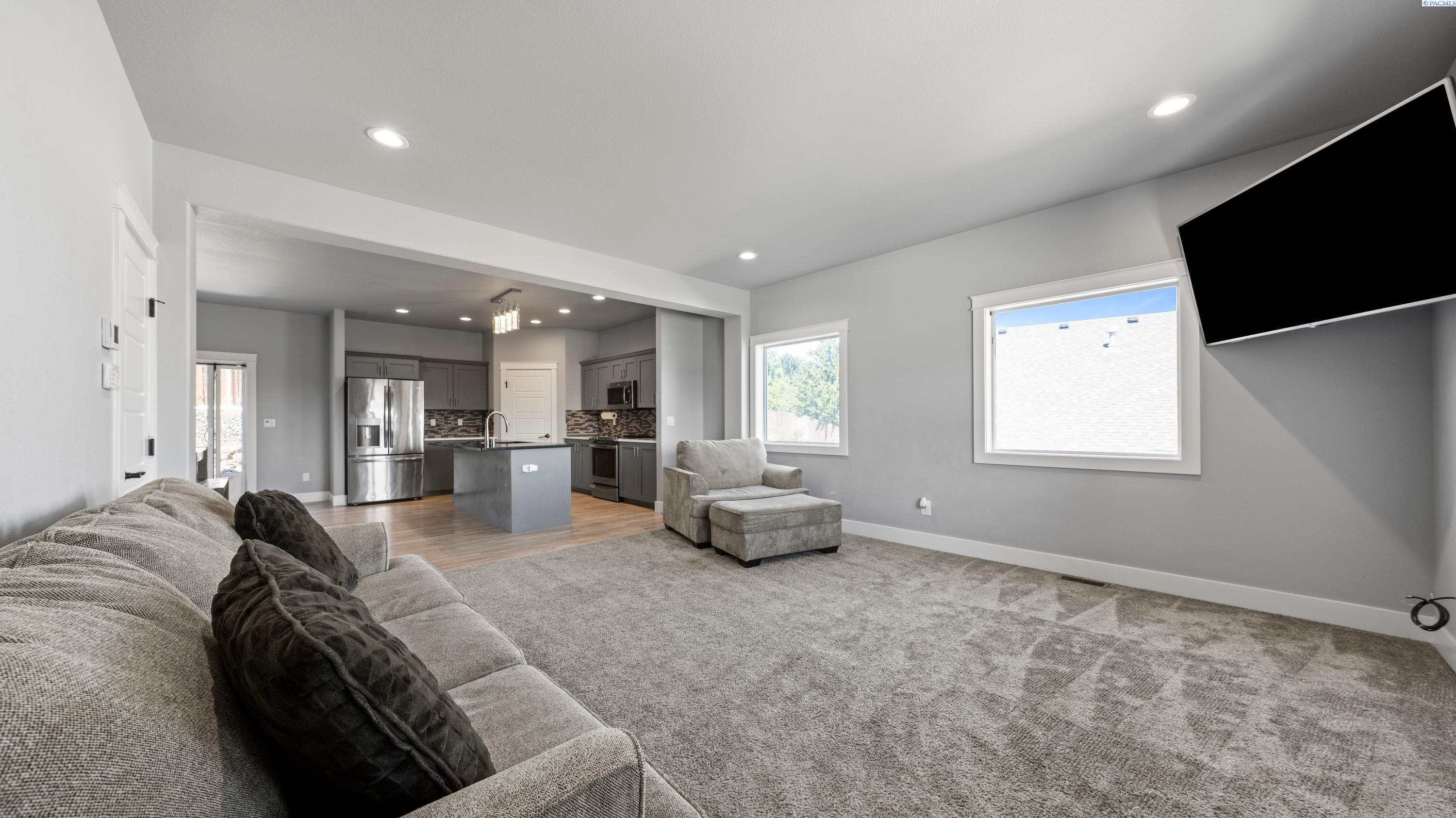 2873 Mackenzie Ct, Richland, WA 99352