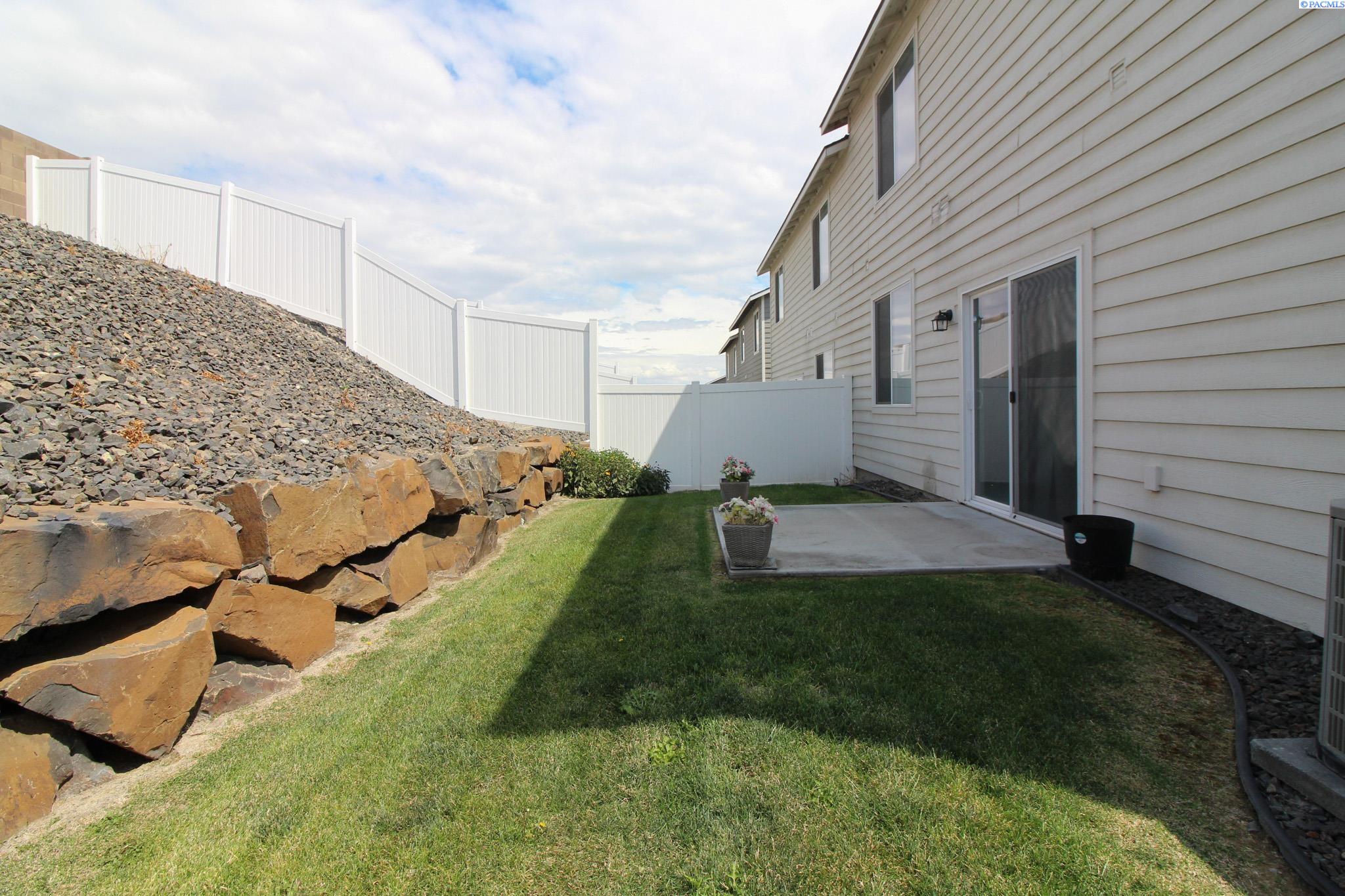 5613 Remington Dr, Pasco, WA 99301
