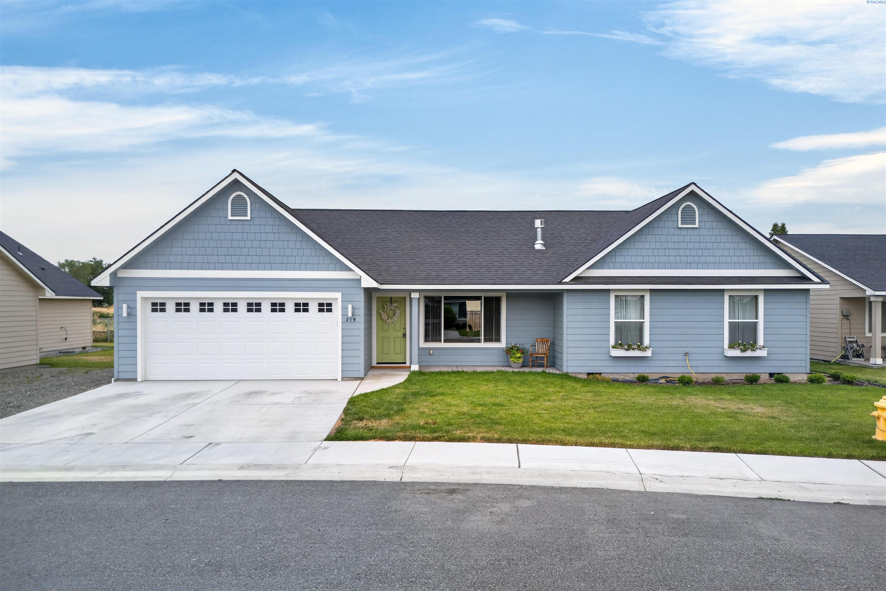 219 Emick Ln, Prosser, WA 99350