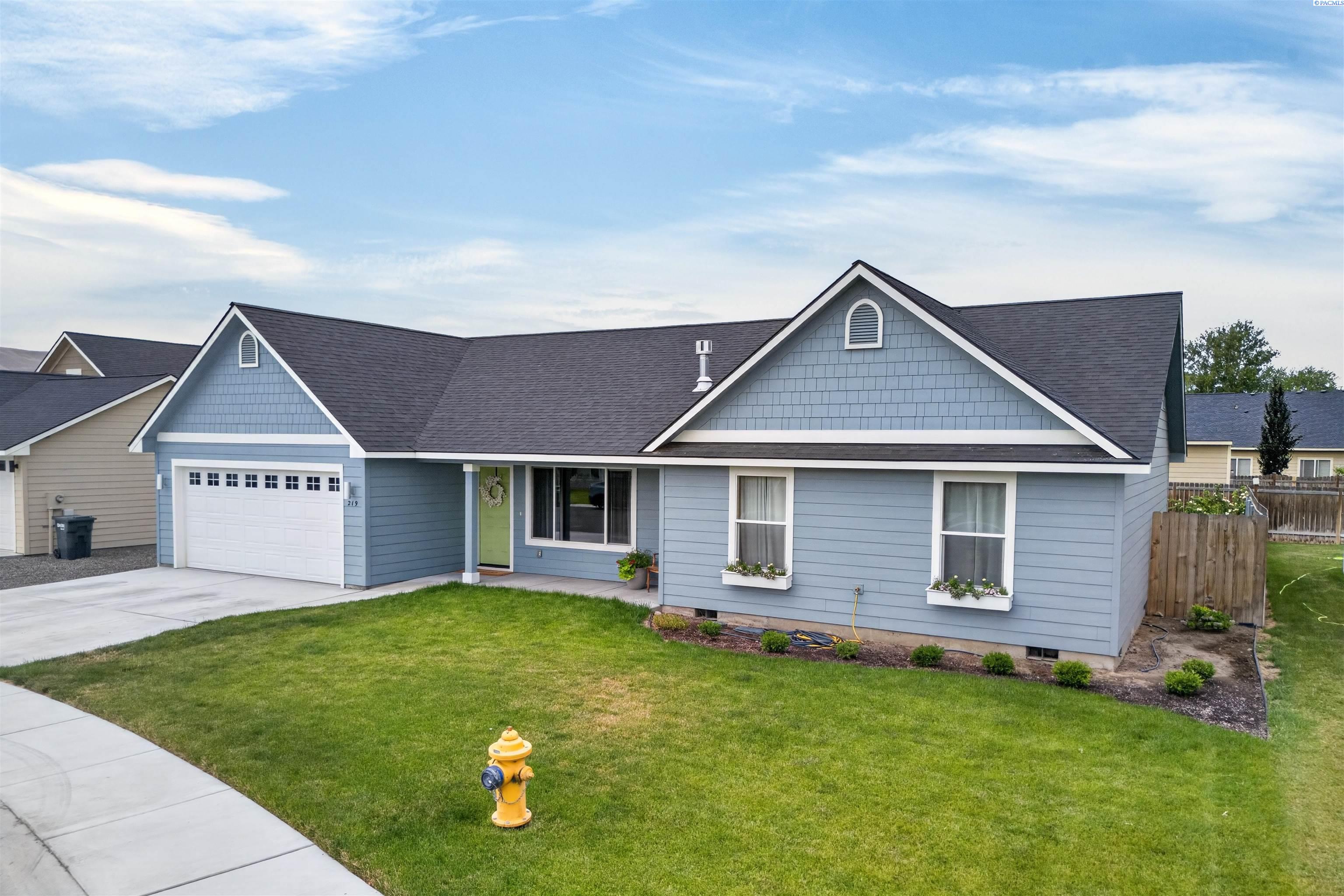 219 Emick Ln, Prosser, WA 99350