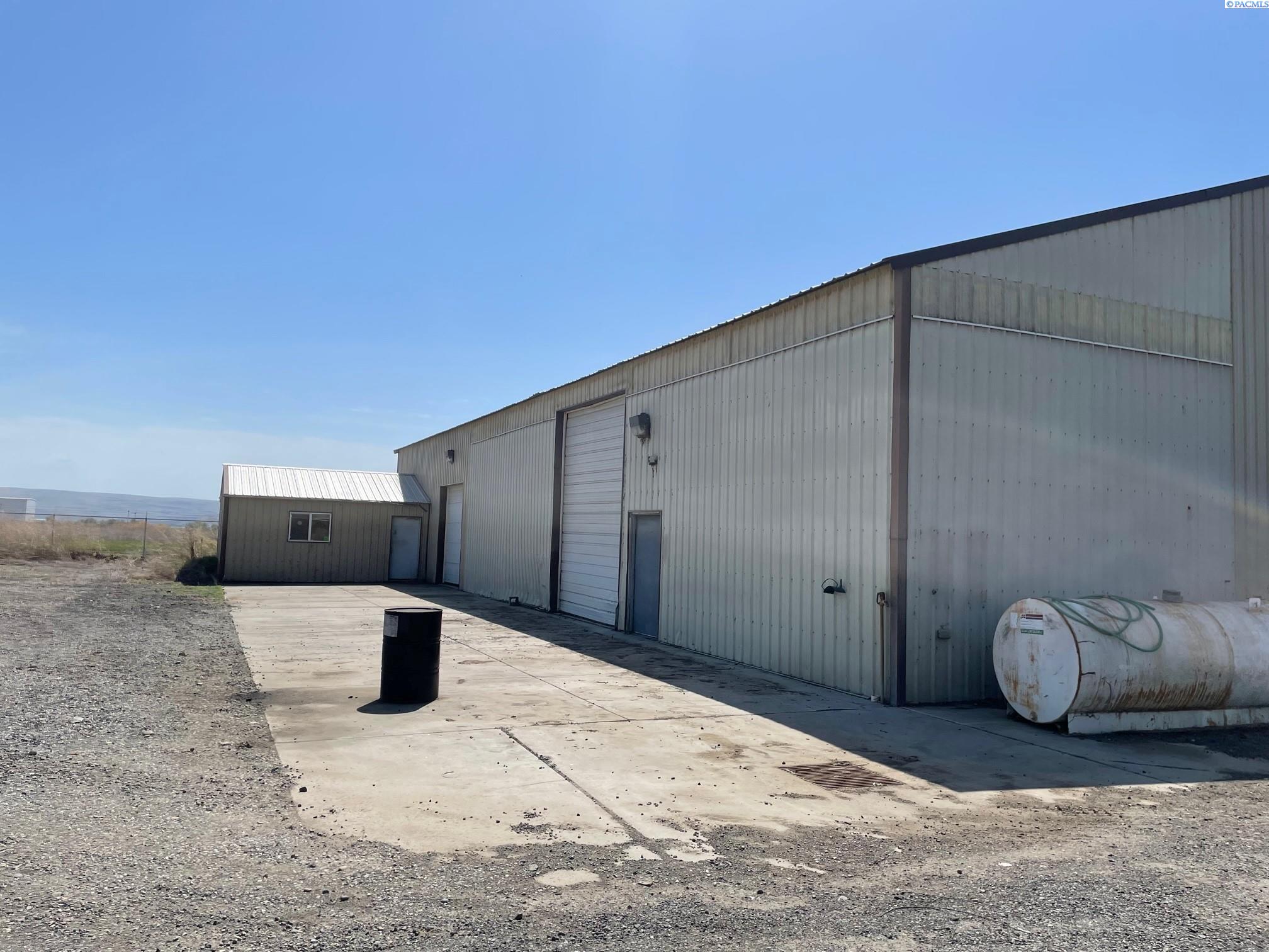 146 Railex Rd, Burbank, WA 99323