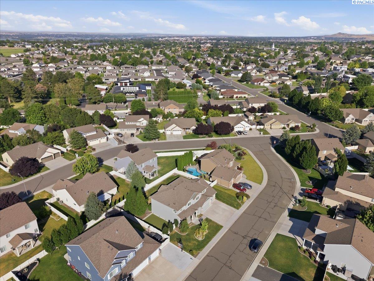 612 Southwell St, Richland, WA 99352