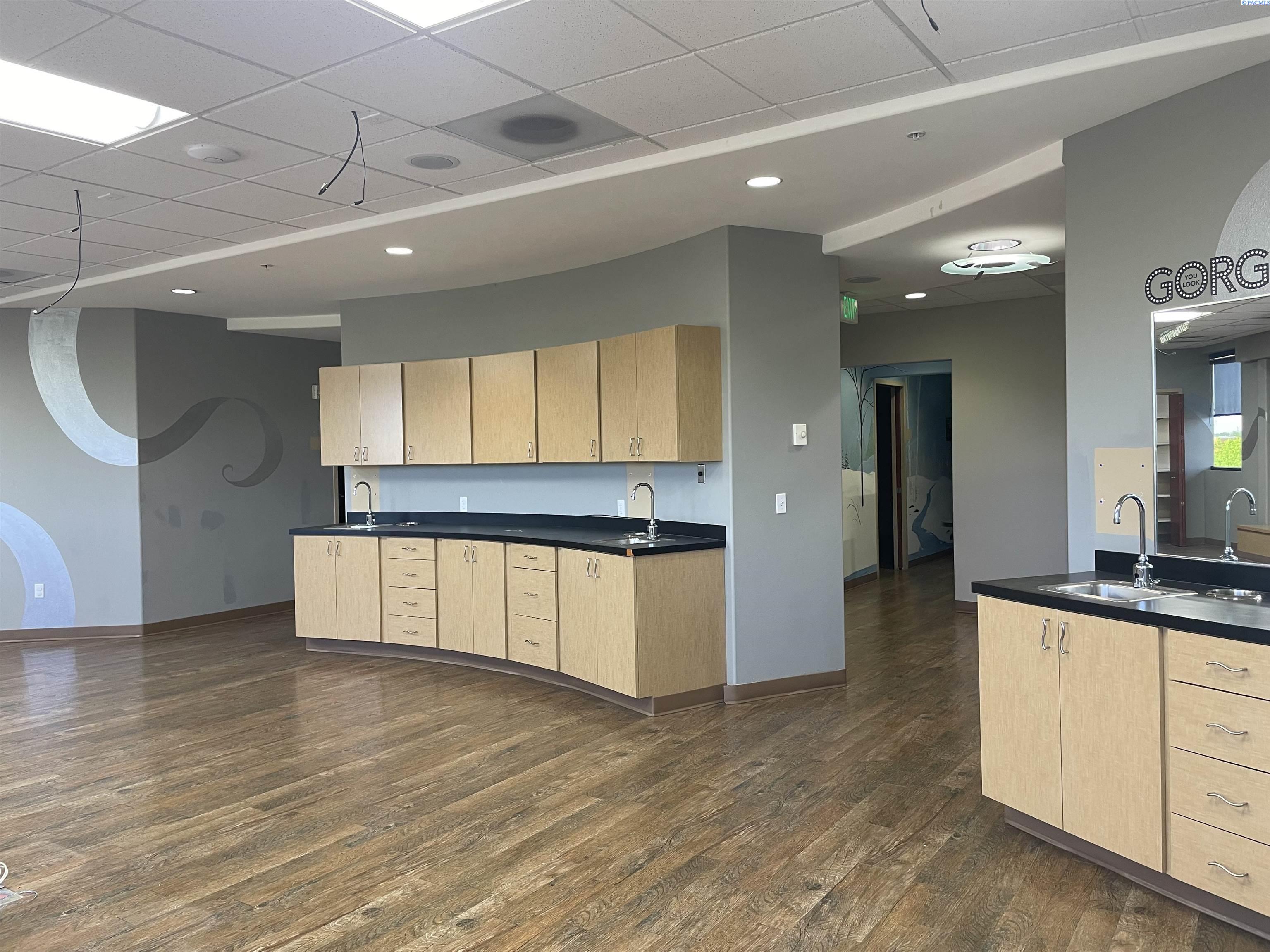 7425 Wrigley Dr #203, Pasco, WA 99301
