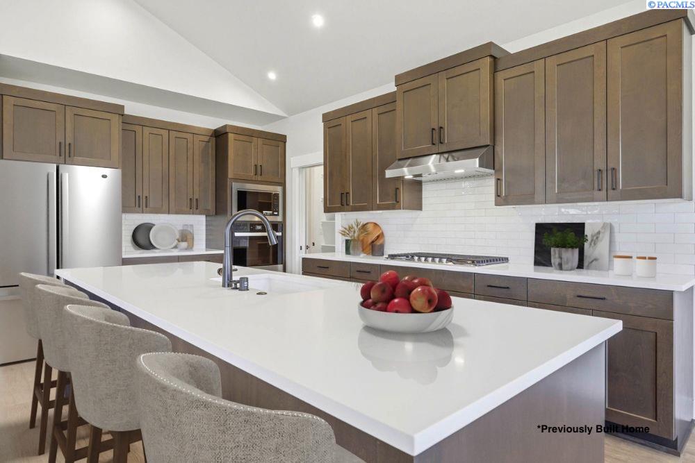 3274 Emory Ave, Richland, WA 99354