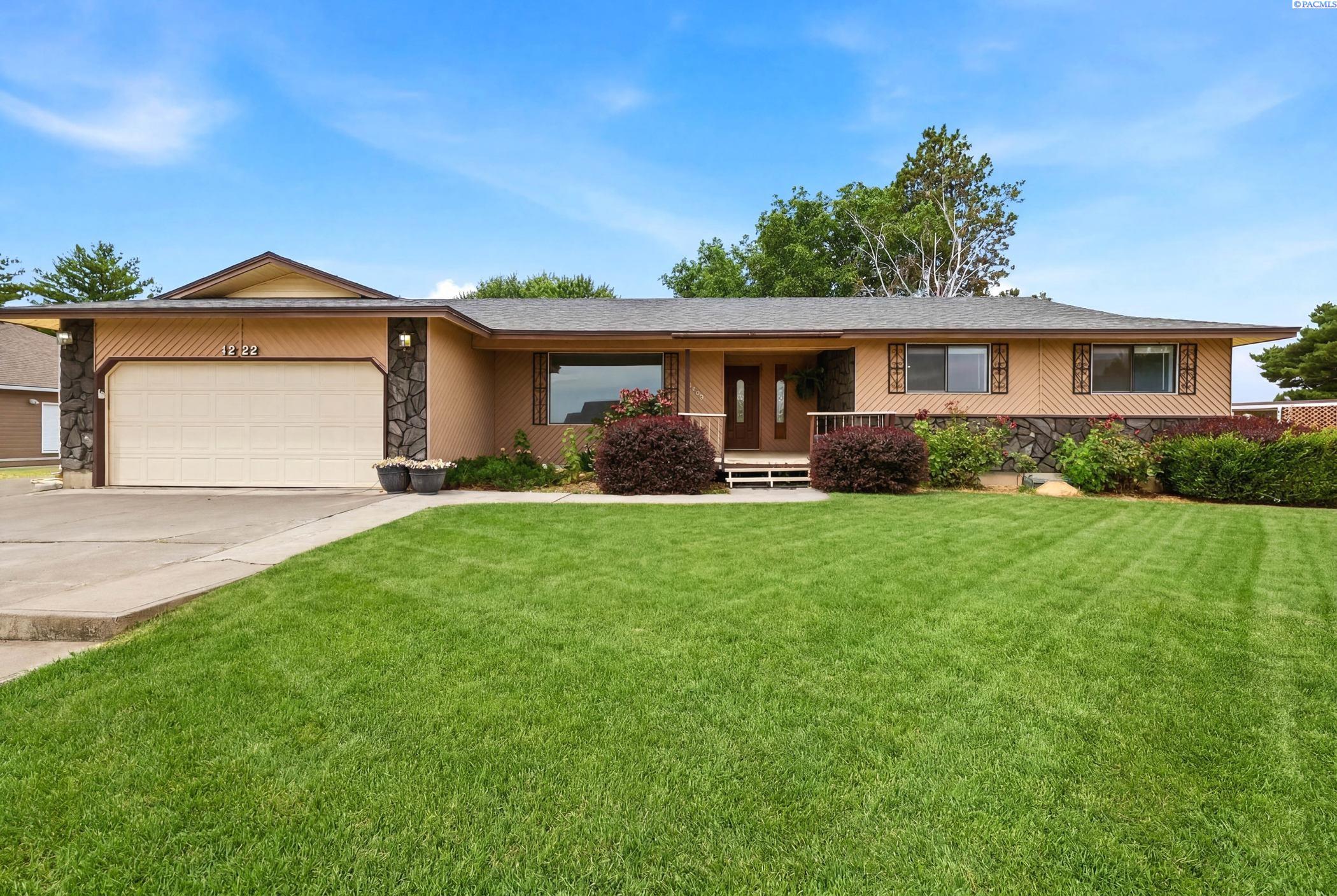 4222 Fir St, Kennewick, WA 99337