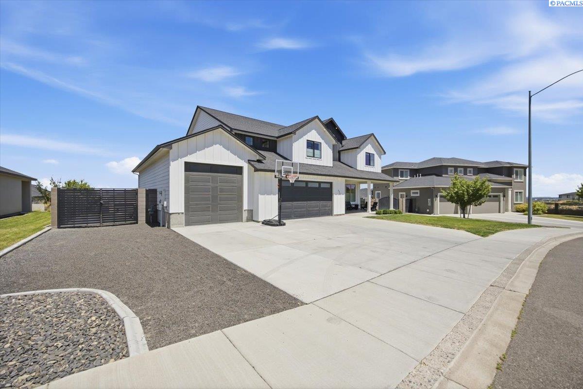 534 Summerview Ln, Richland, WA 99352