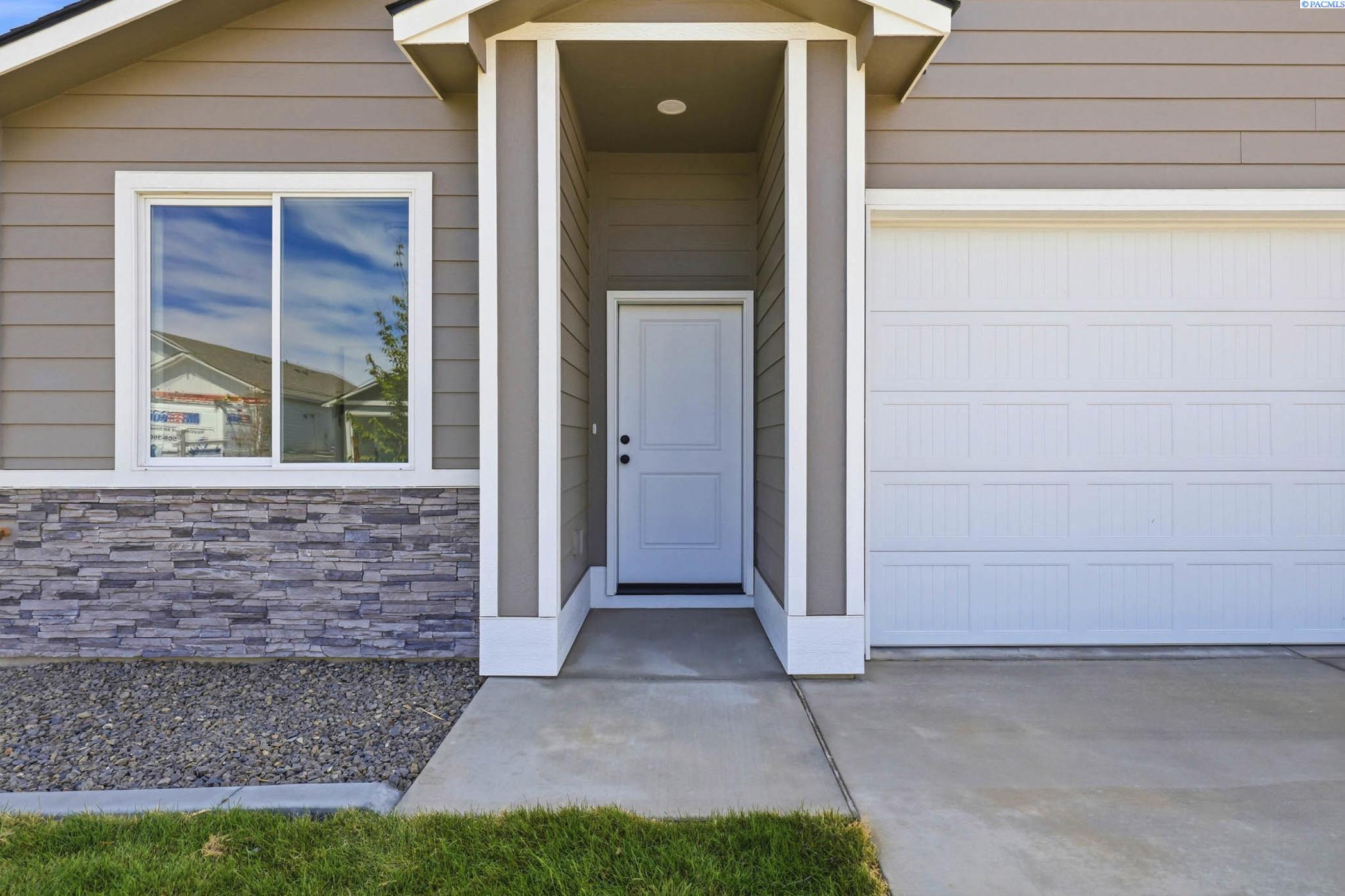 3663 Nuthatch St, Richland, WA 99352