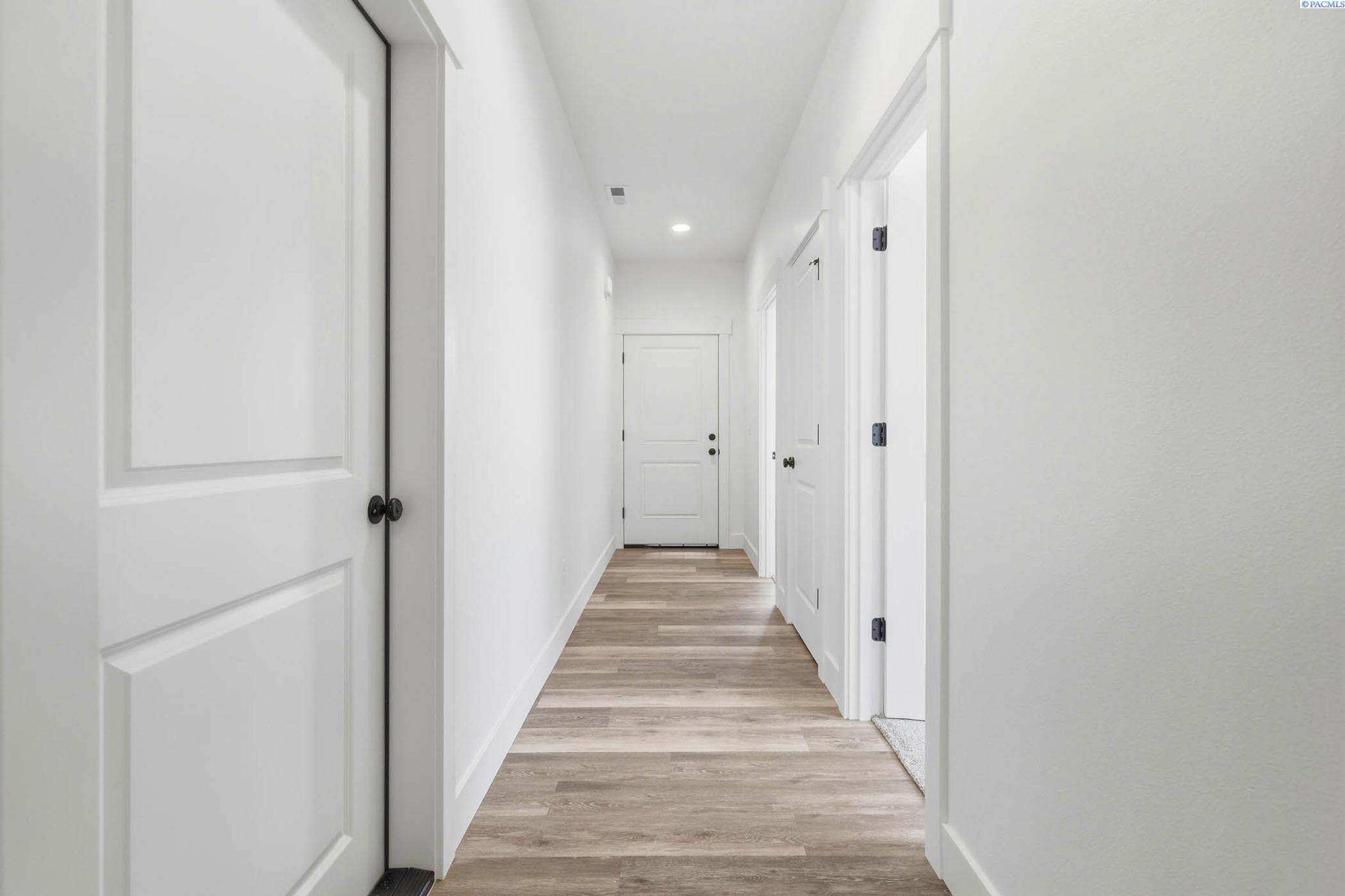 3663 Nuthatch St, Richland, WA 99352