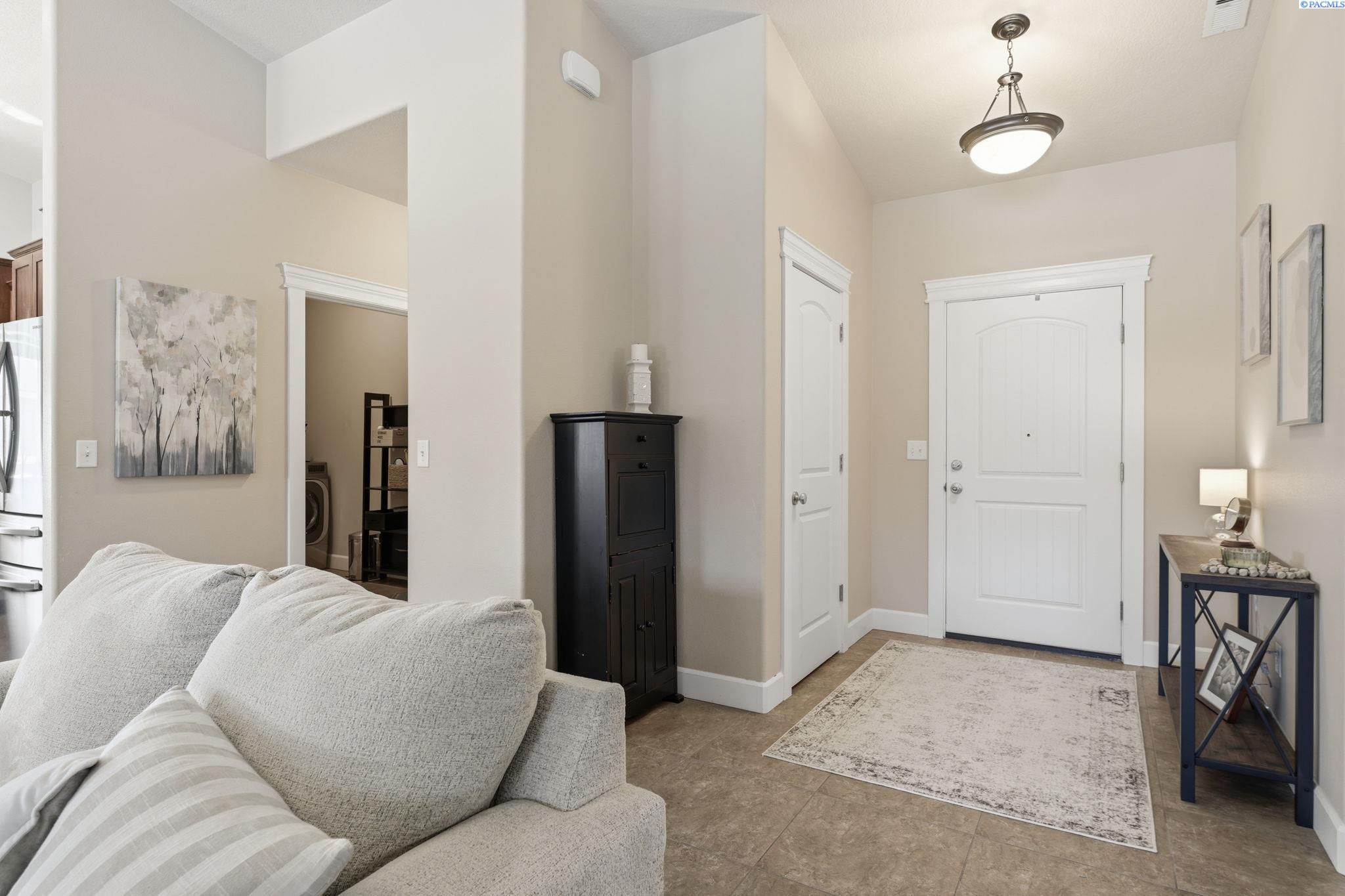 8611 9th Ave, Kennewick, WA 99336