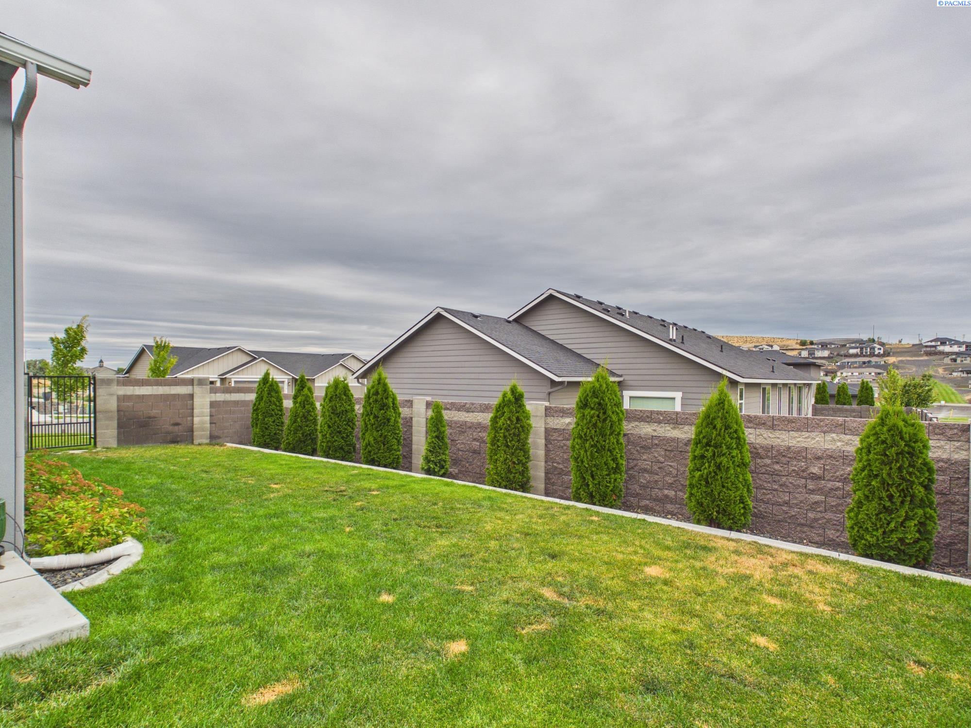 3429 Mckinley St, Kennewick, WA 99338