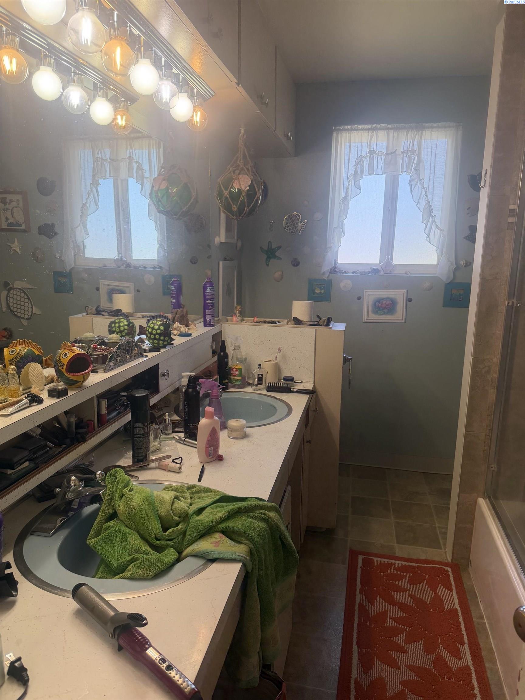 6110 Umatilla , Kennewick, WA 99336
