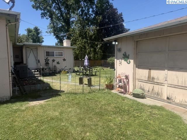 6110 Umatilla , Kennewick, WA 99336