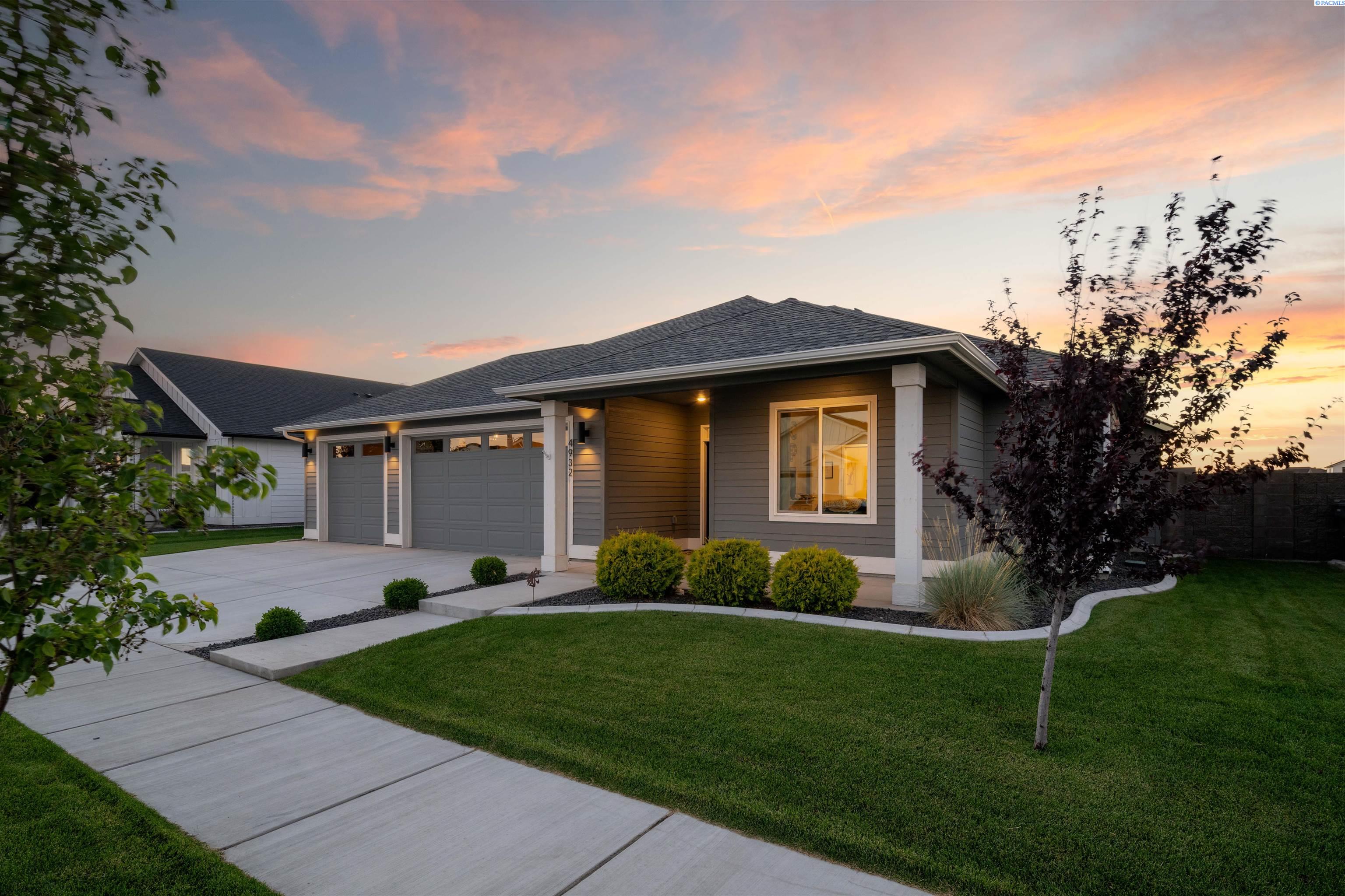 4932 White Dr, Richland, WA 99352