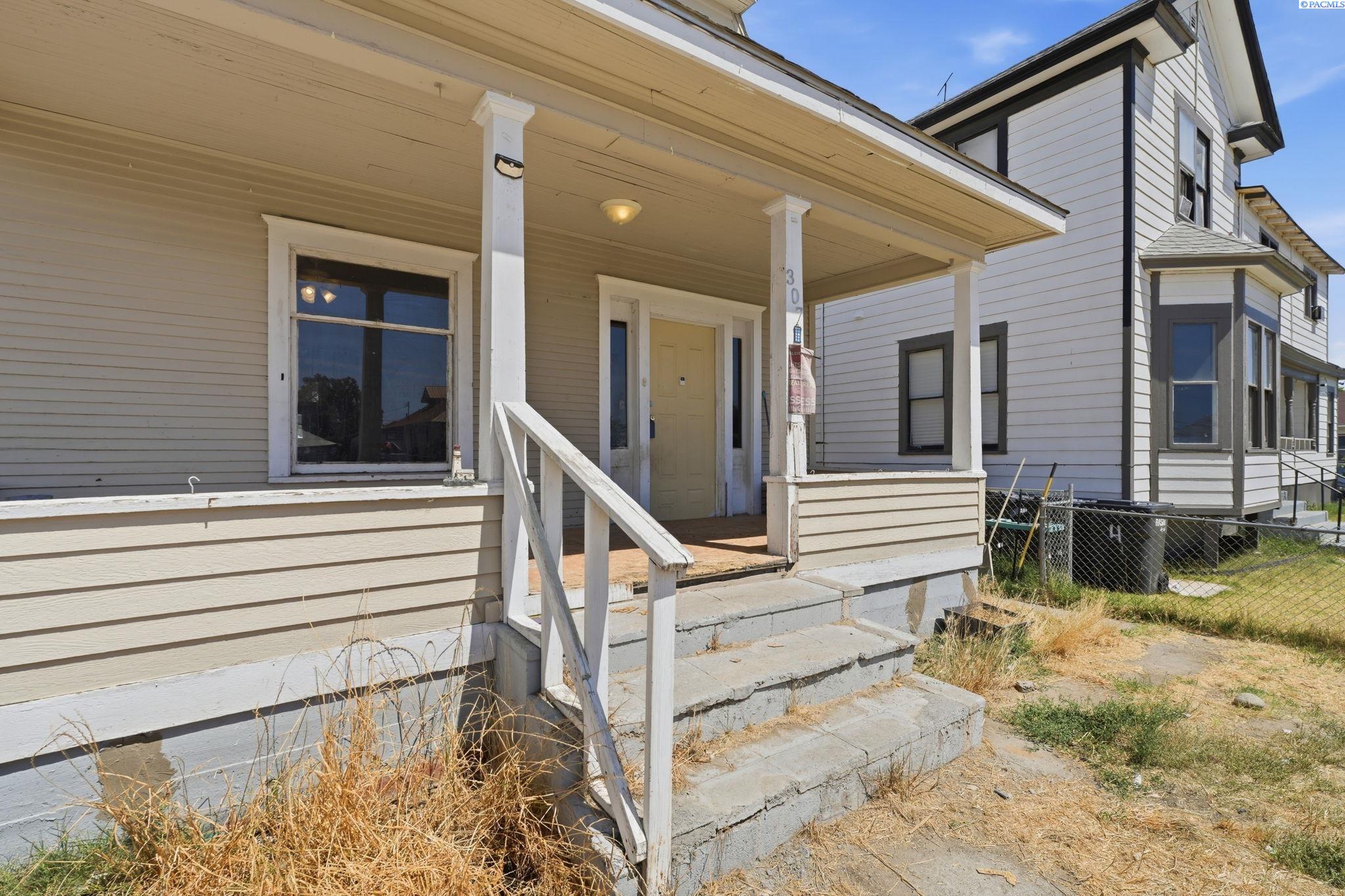 307 Bonneville St, Pasco, WA 99301