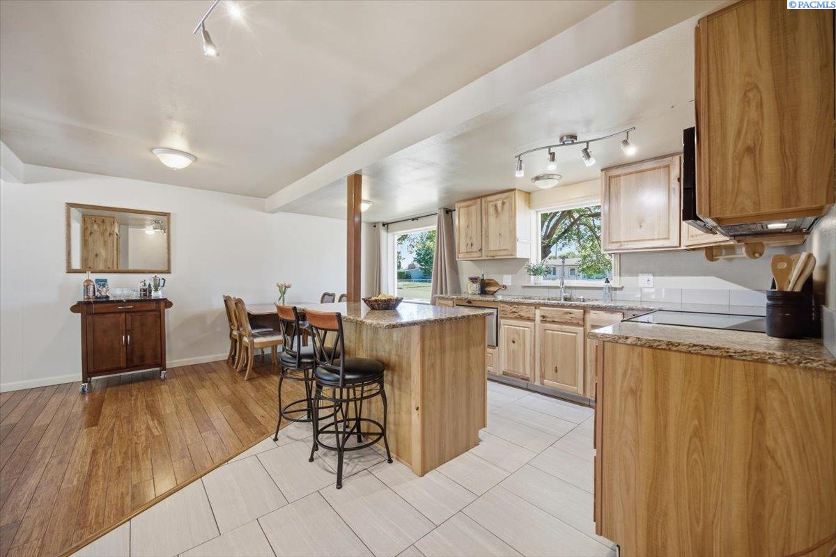 1026 Birch Ave, Richland, WA 99354-3073