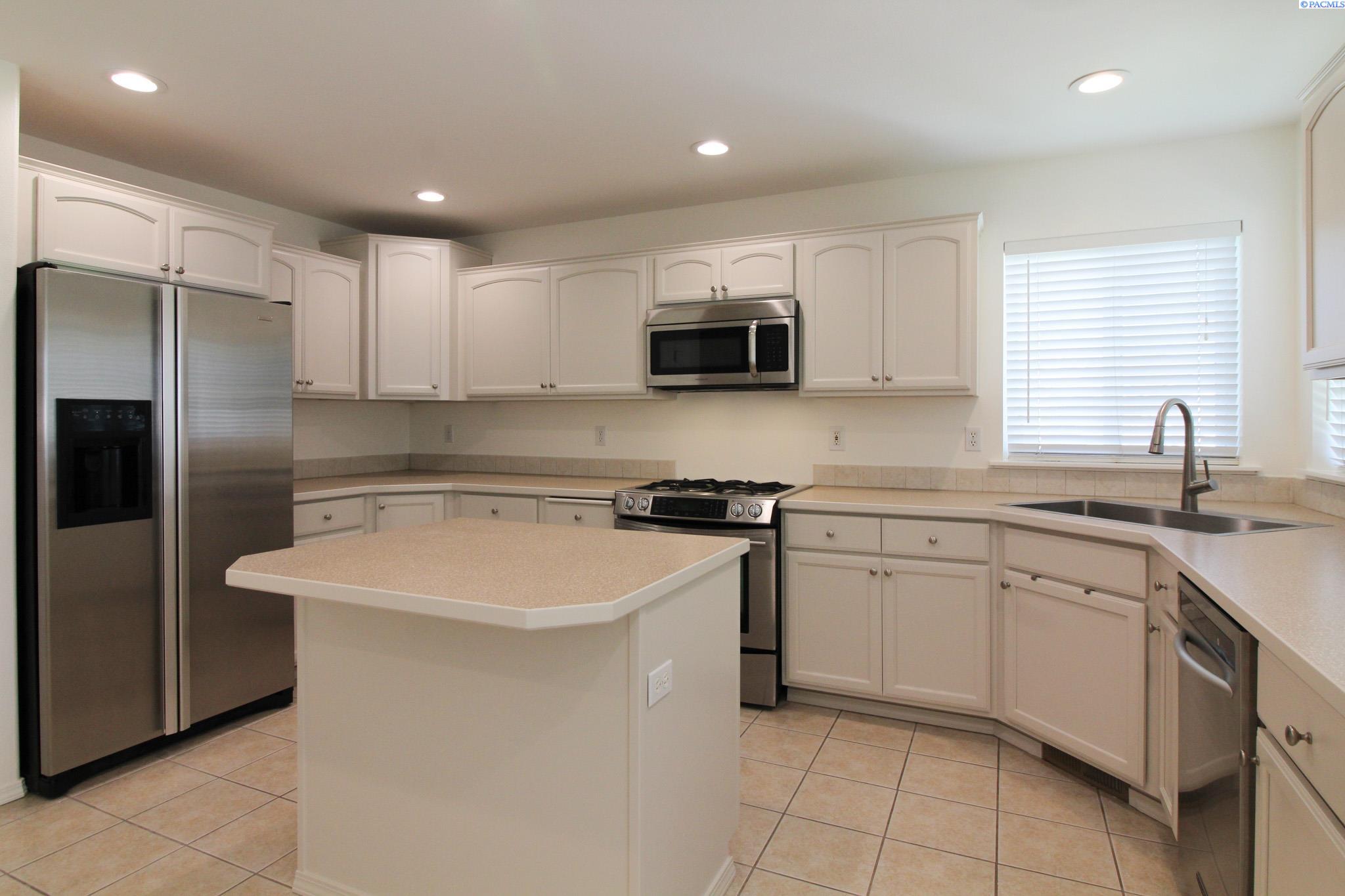 1776 Rowan Ct, Richland, WA 99352