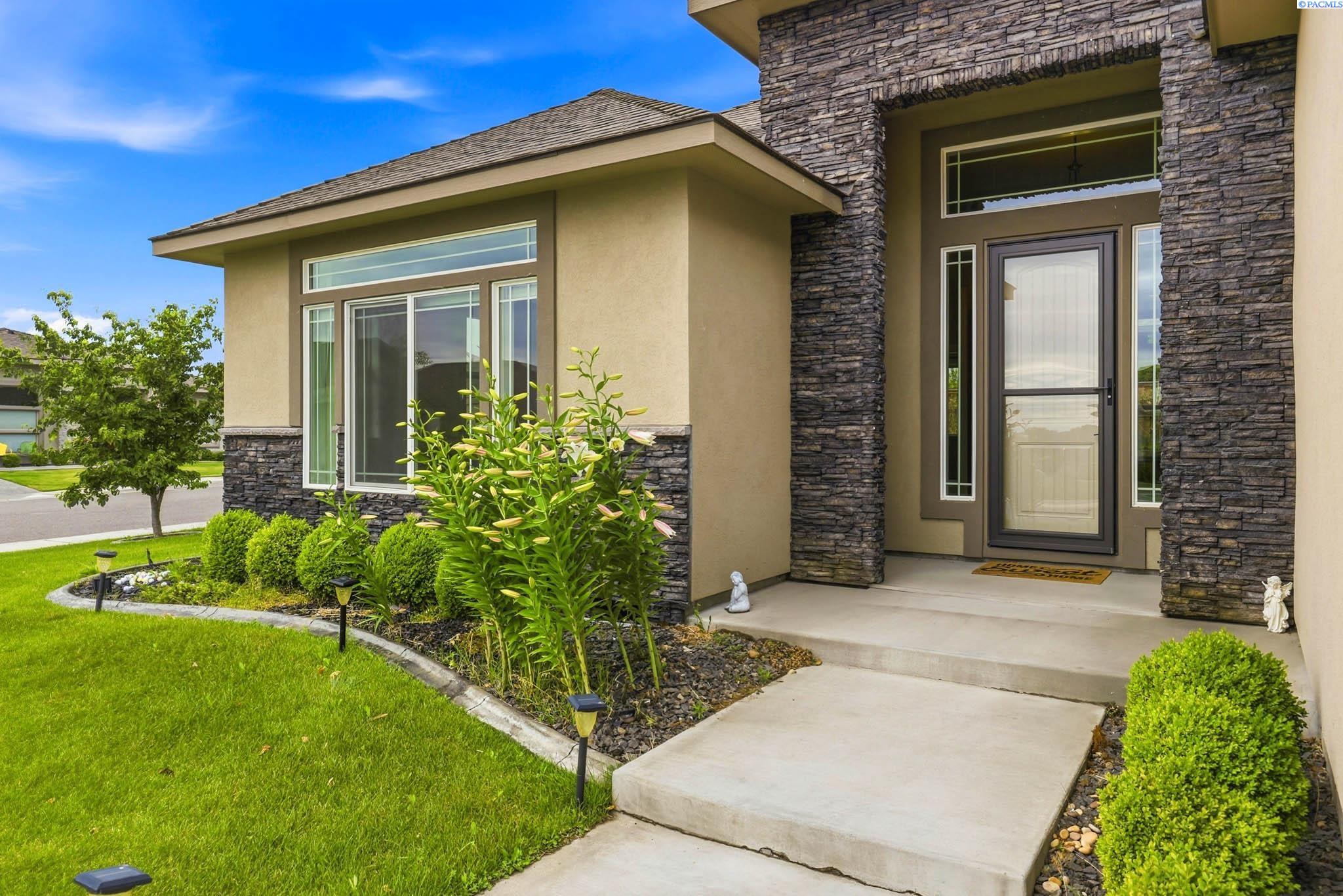 2725 Walking Stick Ave, Richland, WA 99354