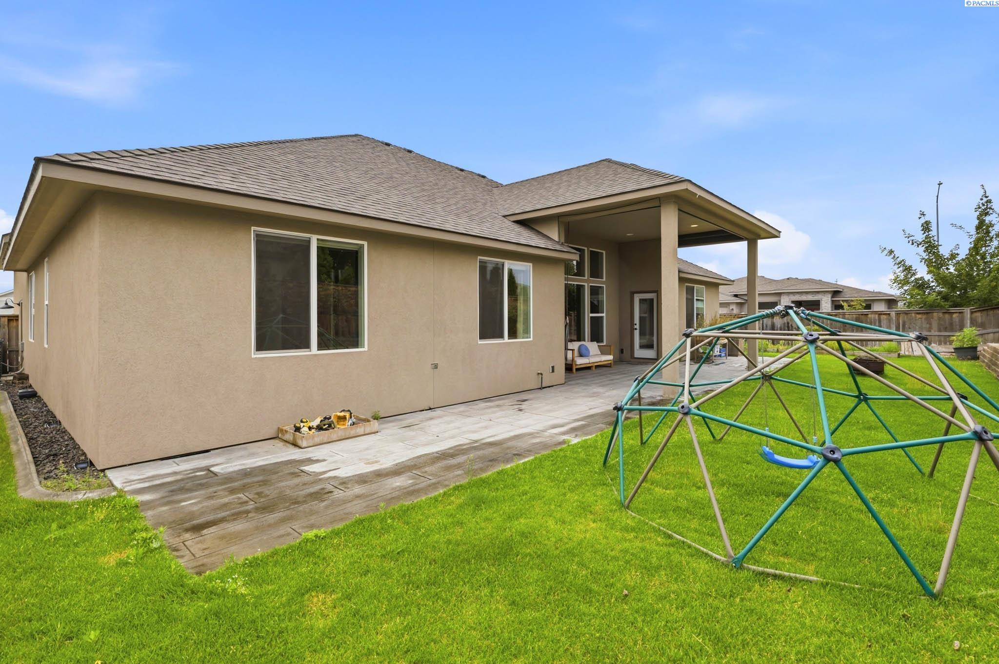 2725 Walking Stick Ave, Richland, WA 99354