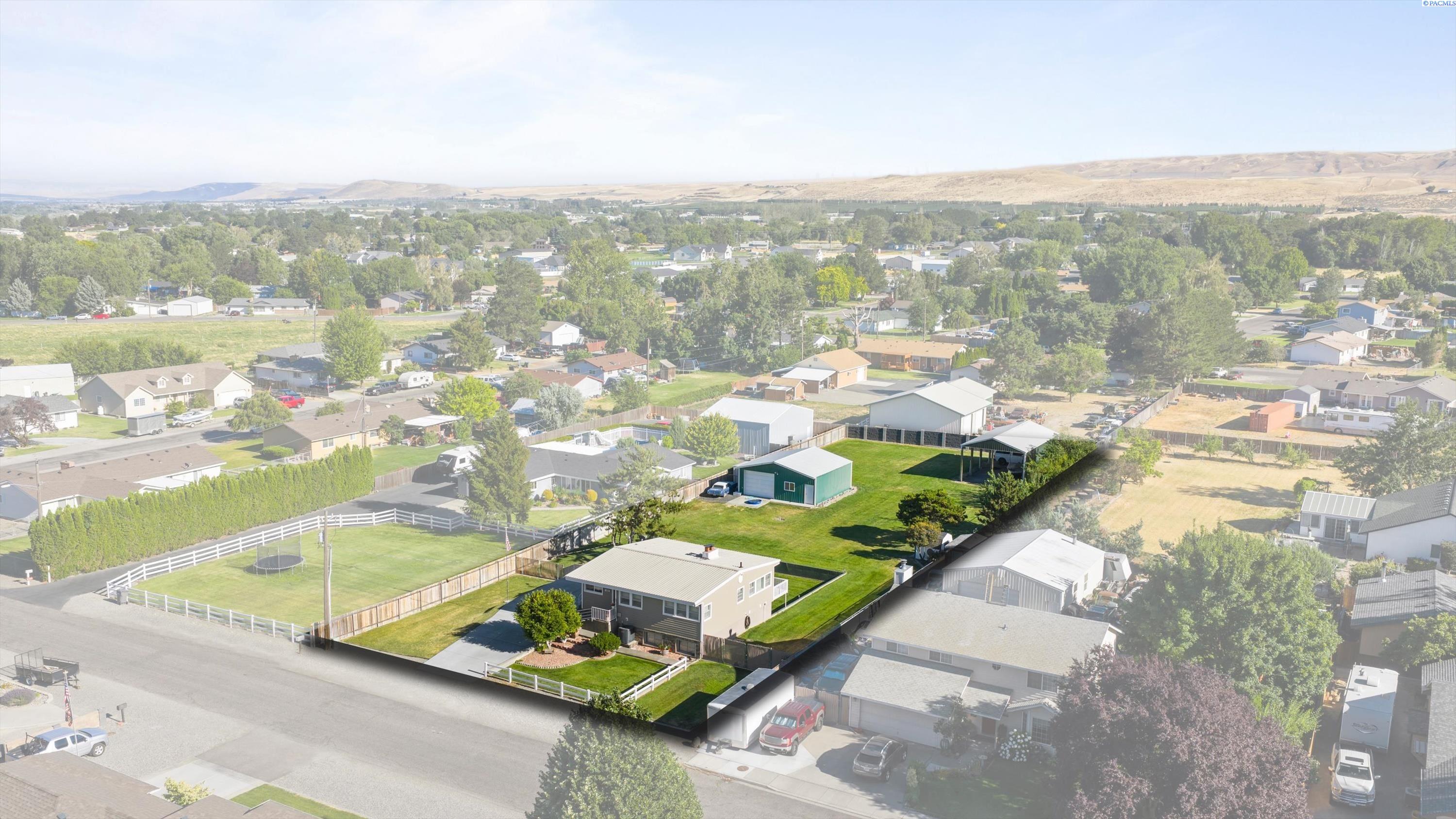 111 34th Ave, Kennewick, WA 99337