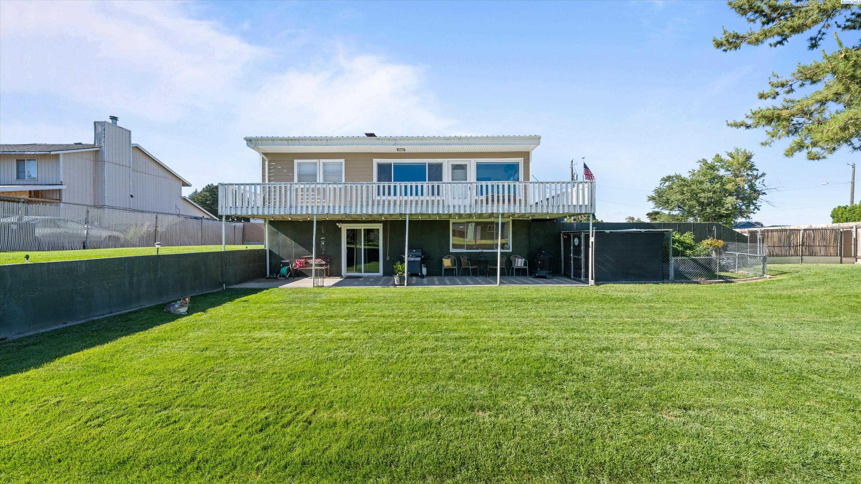 111 34th Ave, Kennewick, WA 99337