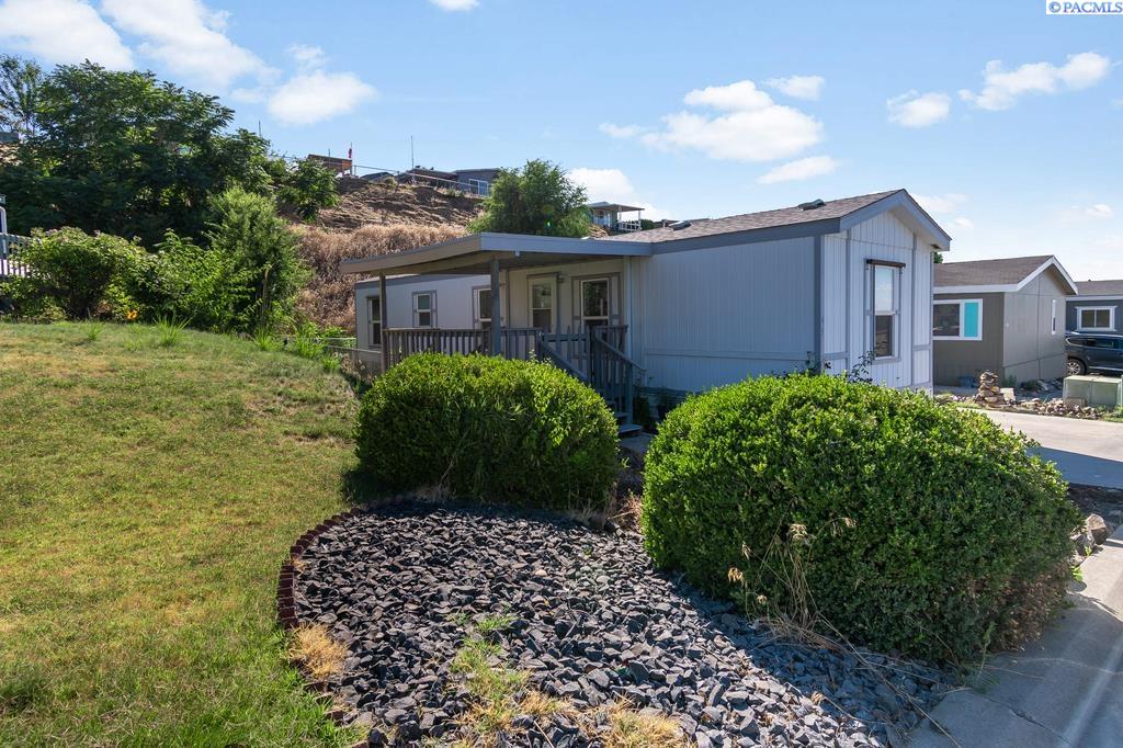 95 Ridgecliff Dr, Richland, WA 99352