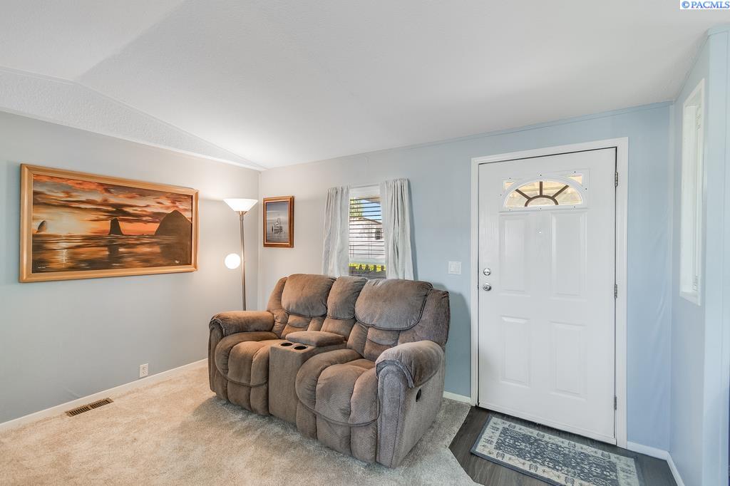 95 Ridgecliff Dr, Richland, WA 99352