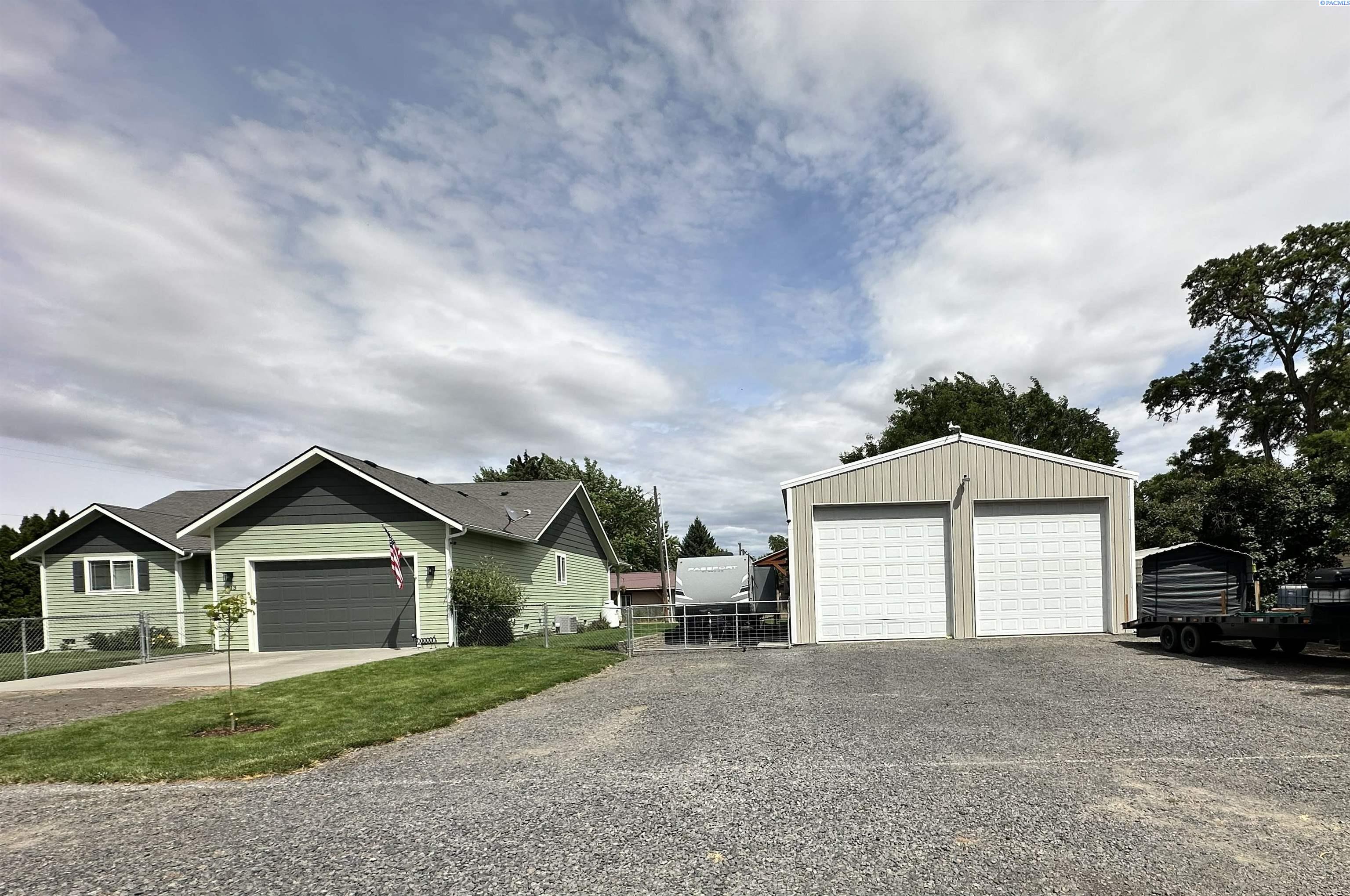 213 West St, Waitsburg, WA 99361
