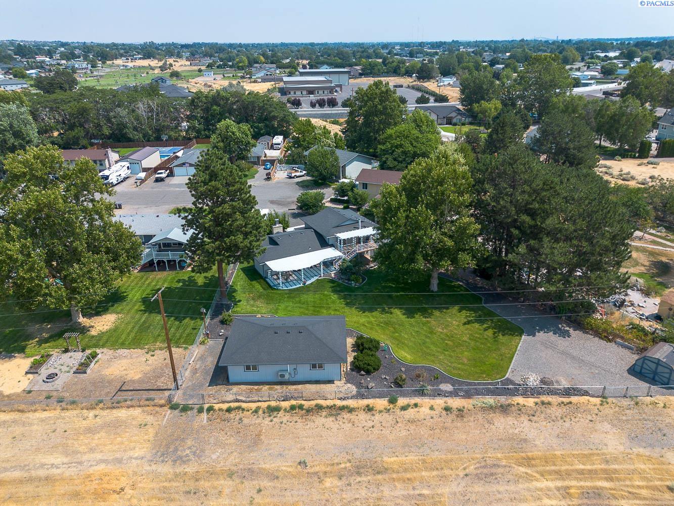 1912 Cherry Ln, Pasco, WA 99301