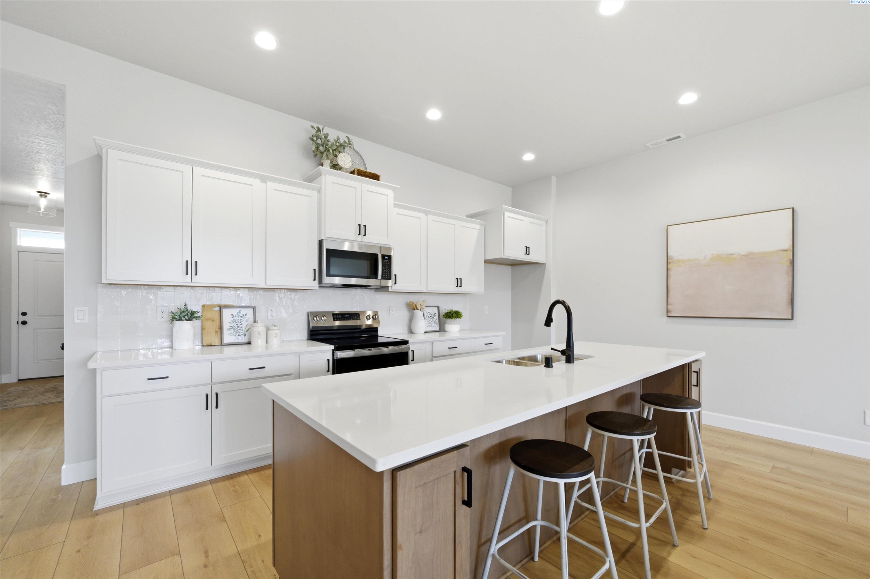 3575 Allison Way, Richland, WA 99352