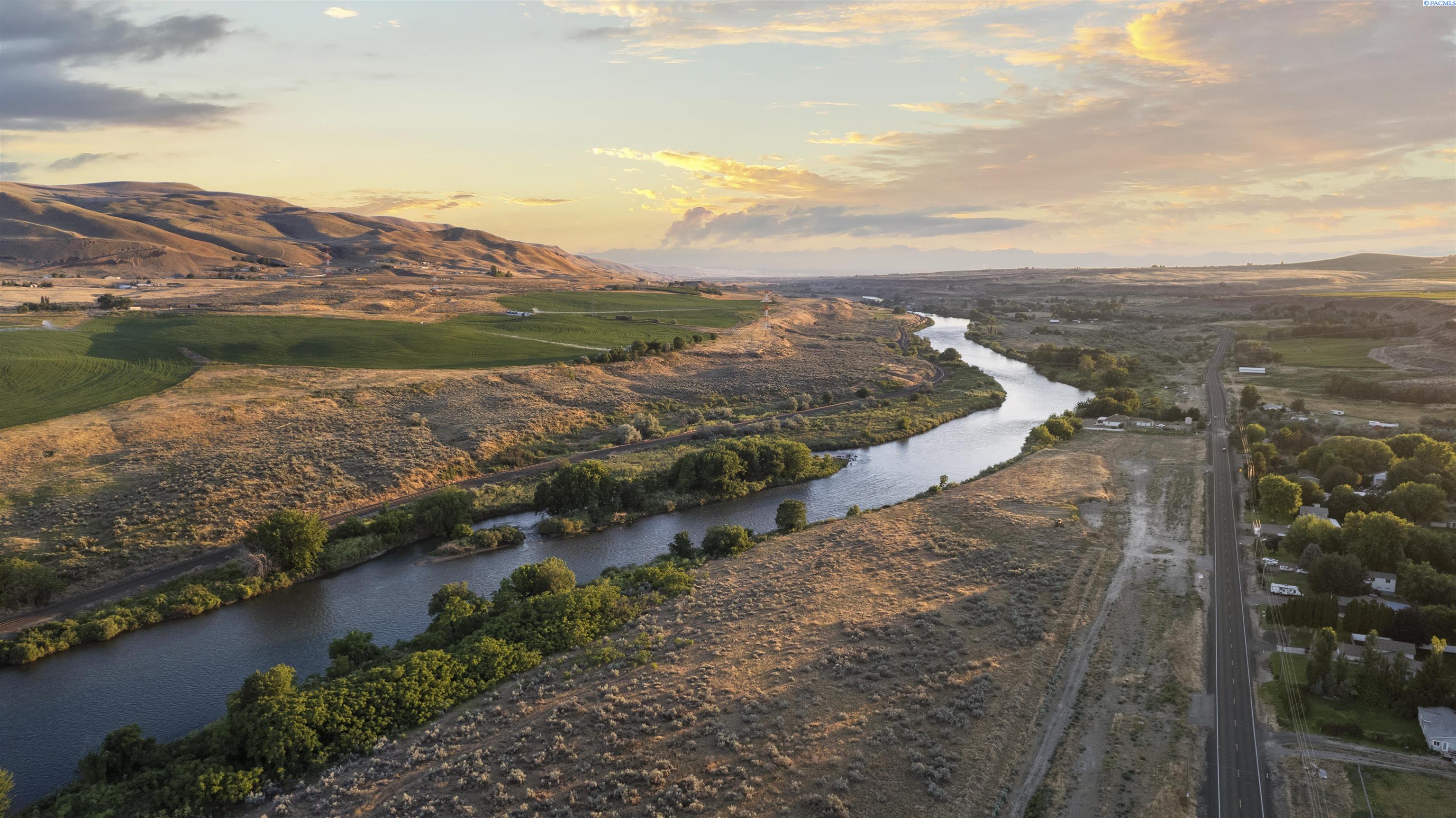 16457 Old Inland Empire Hwy [lot 9], Benton City, WA 99320