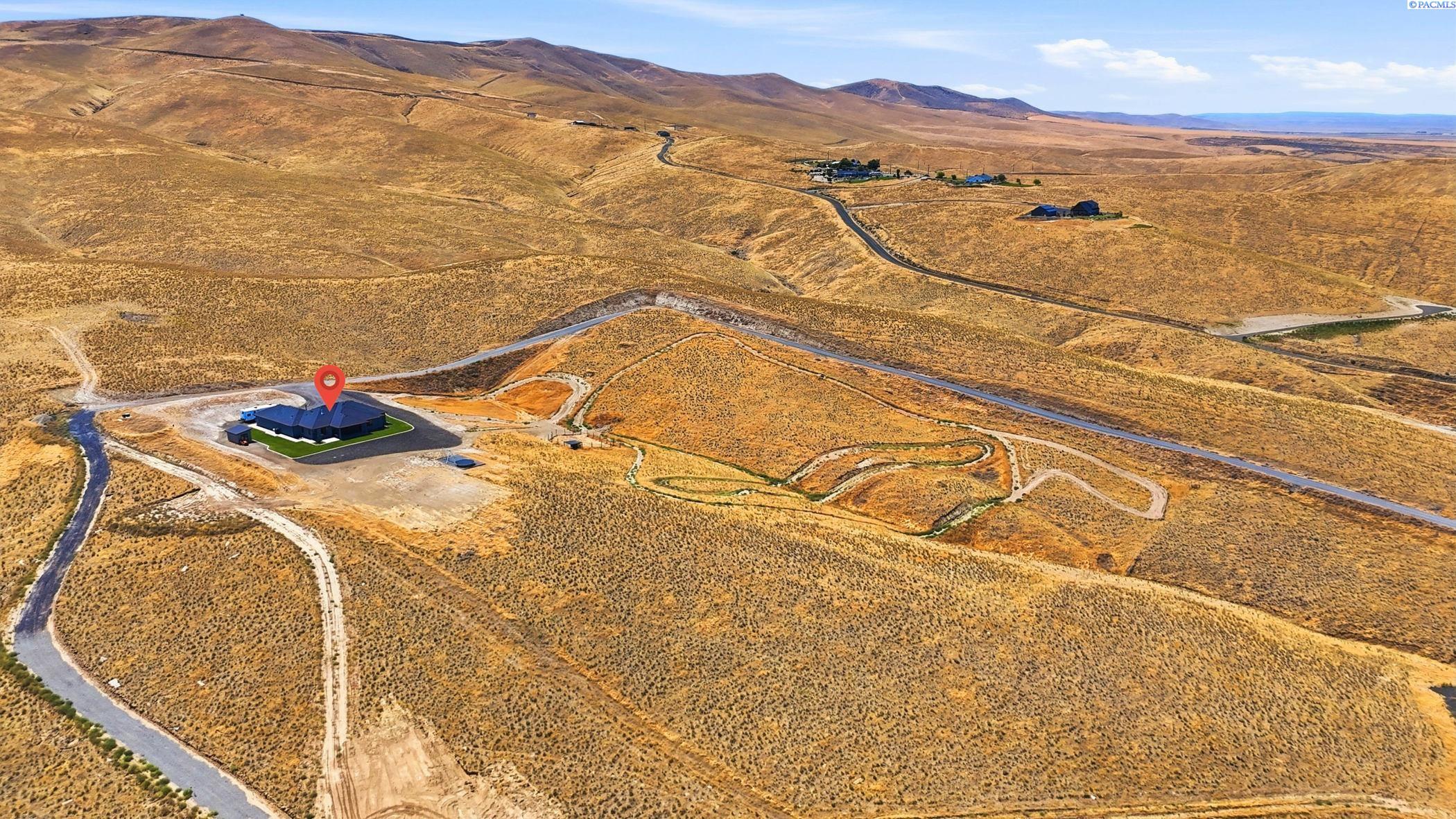 24282 S 242nd Pr Sw, Prosser, WA 99350