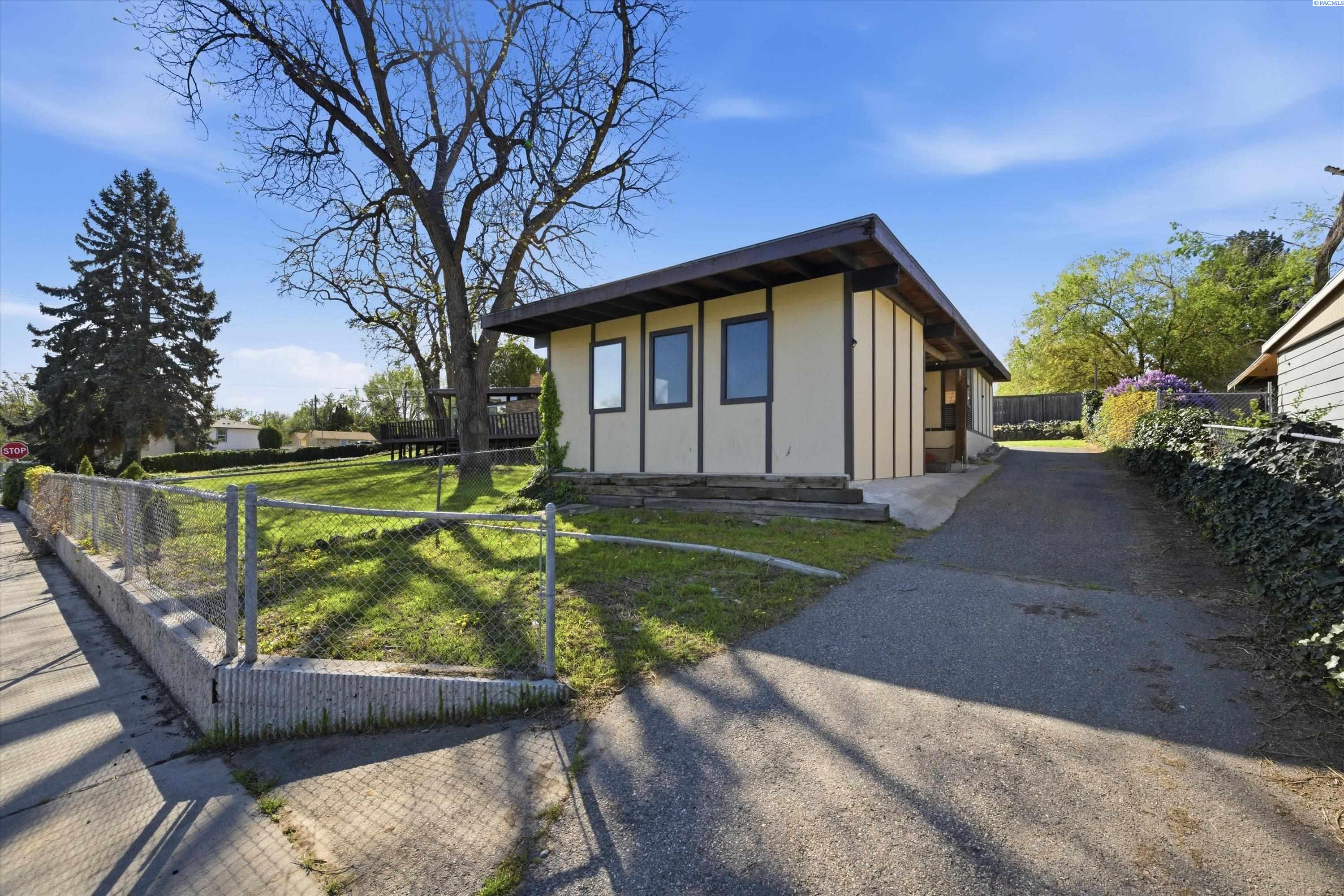 706 Morain St, Kennewick, WA 99336