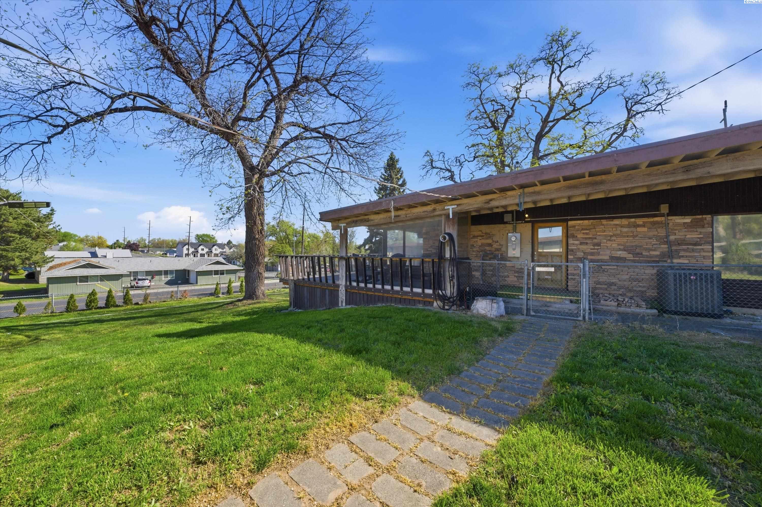 706 Morain St, Kennewick, WA 99336