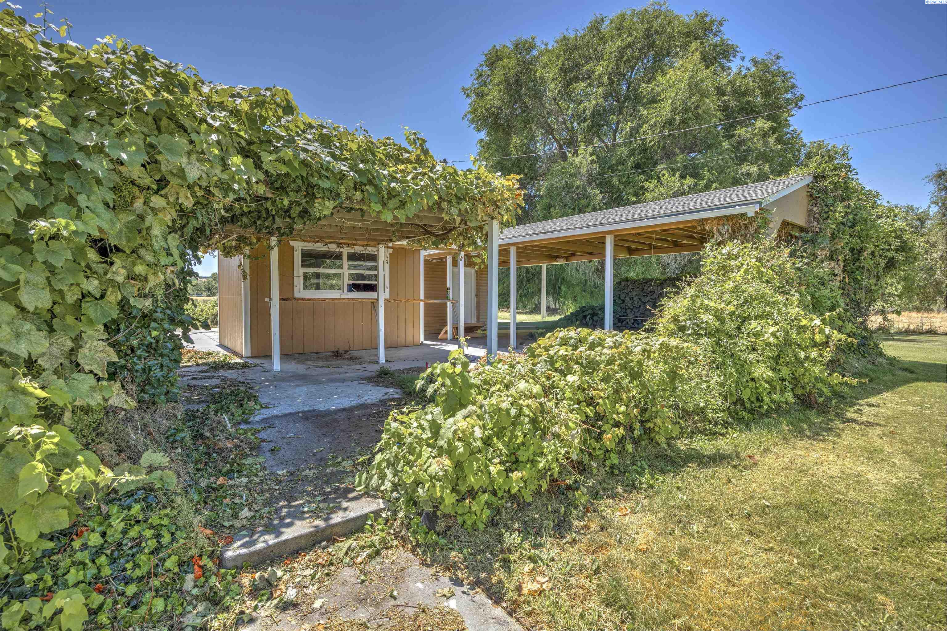 2975 Hyde Rd, Richland, WA 99354