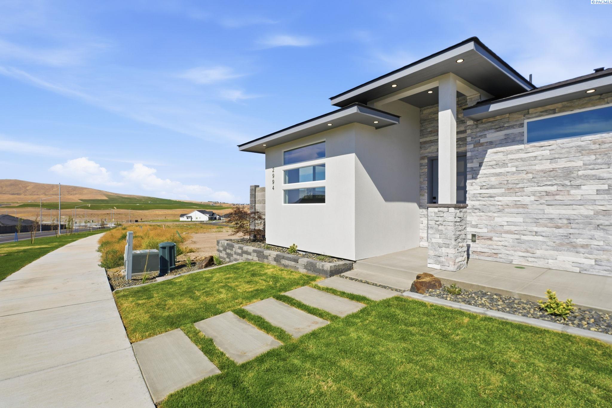 2994 Gage Blvd, Richland, WA 99352