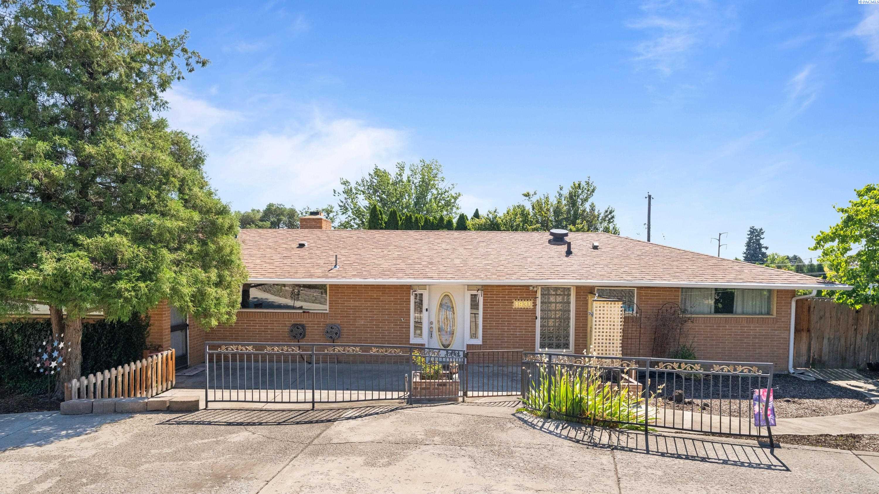 1931 Hartford Pl, Kennewick, WA 99337