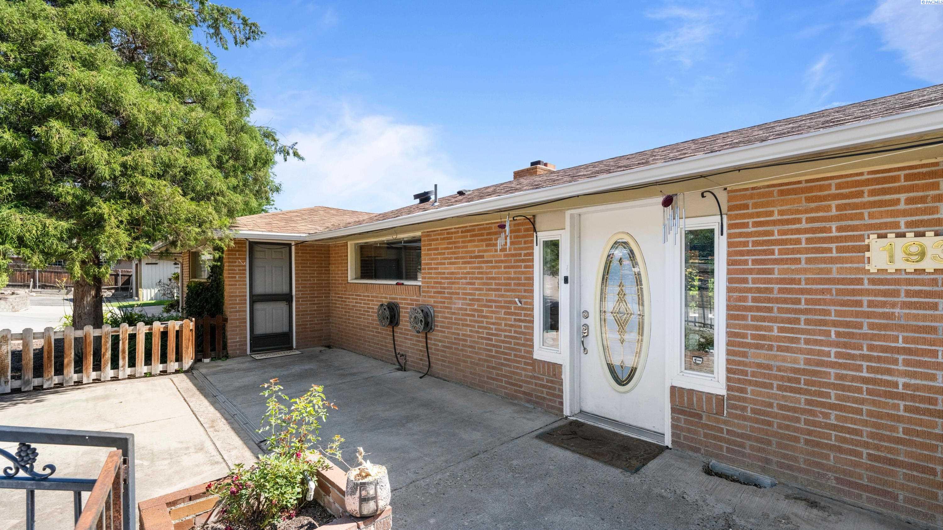 1931 Hartford Pl, Kennewick, WA 99337
