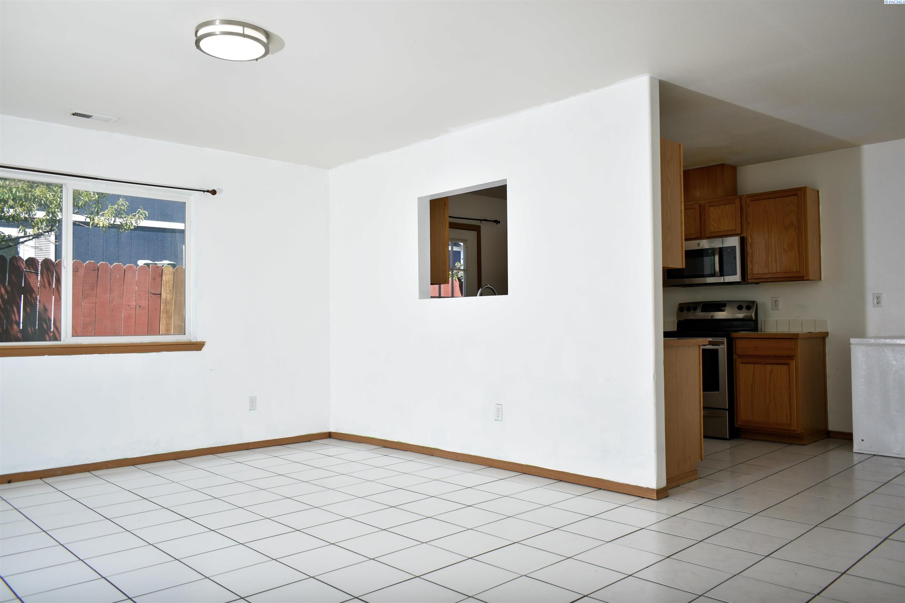 2515 Adelia , Pasco, WA 99301