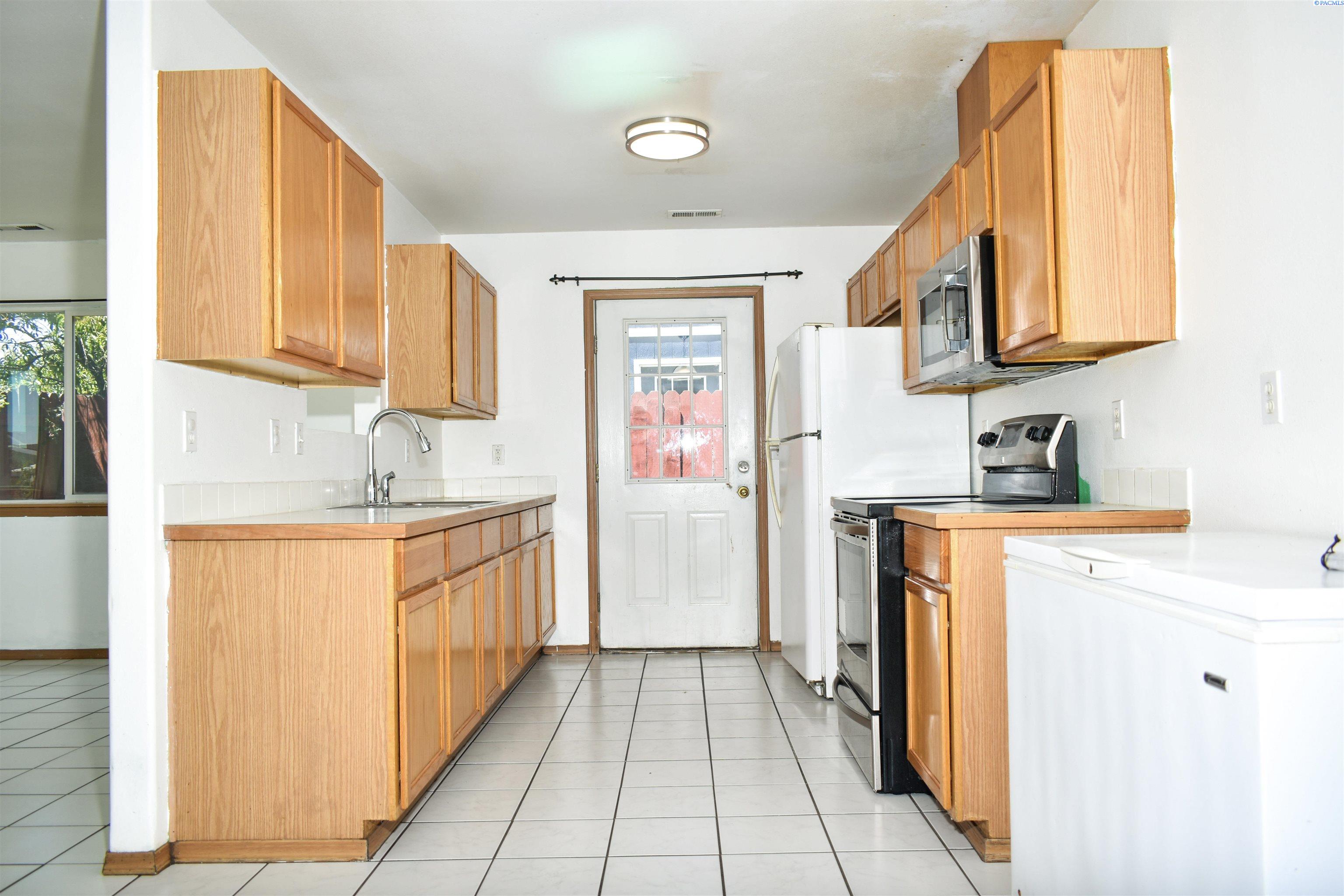 2515 Adelia , Pasco, WA 99301
