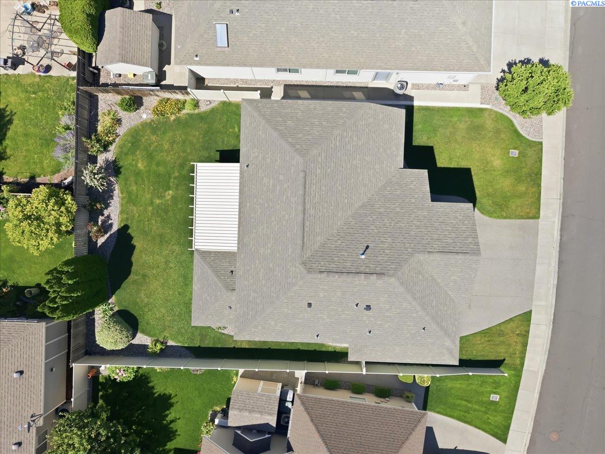 207 Thyme Cir, Richland, WA 99352