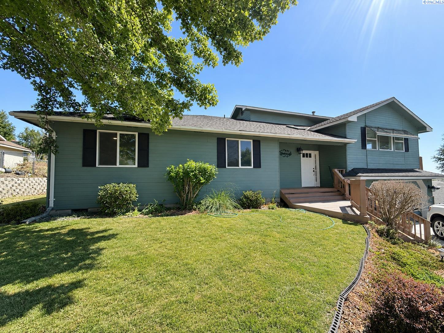 262 Rachel Rd, Kennewick, WA 99337