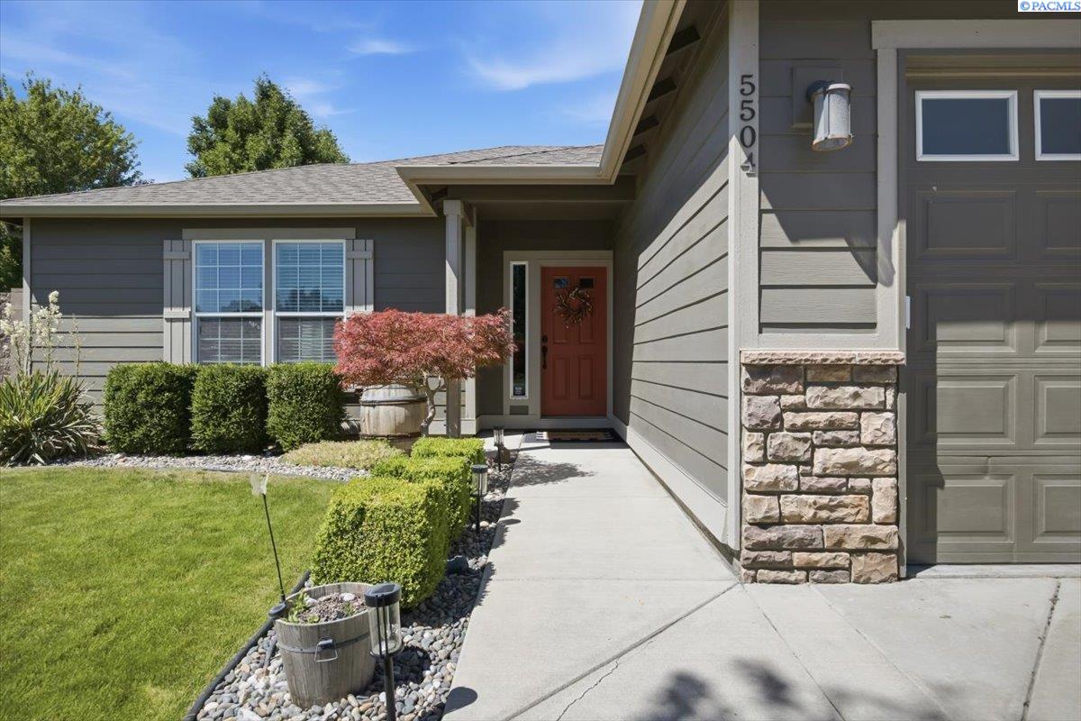 5504 20th Ave, Kennewick, WA 99338