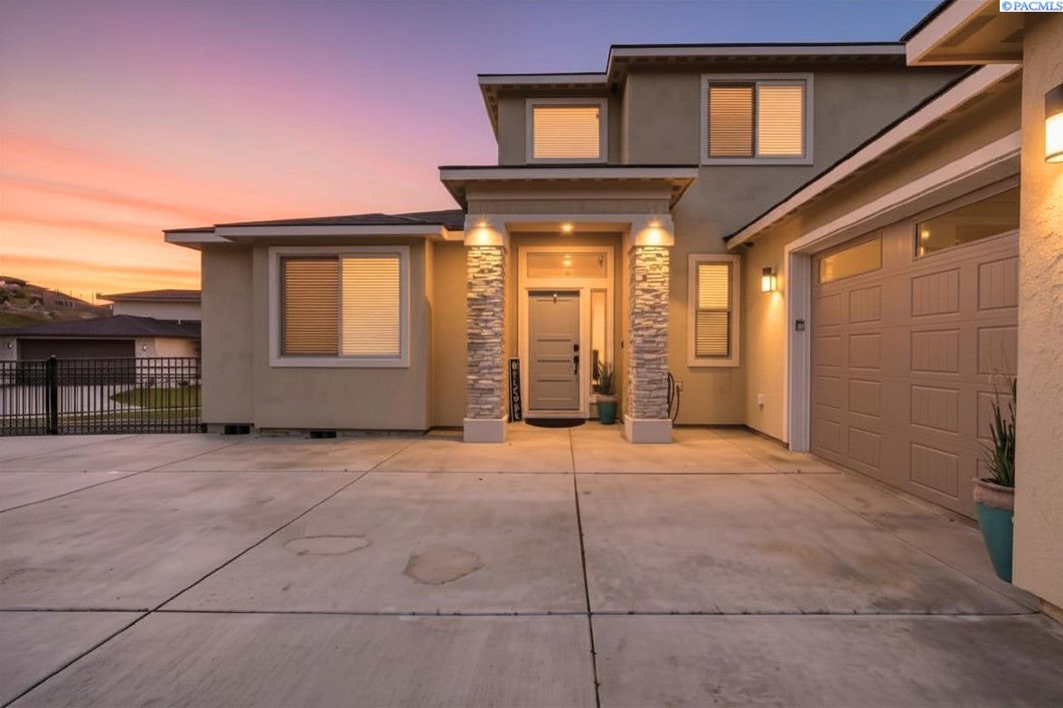 6557 Argos St, West Richland, WA 99353