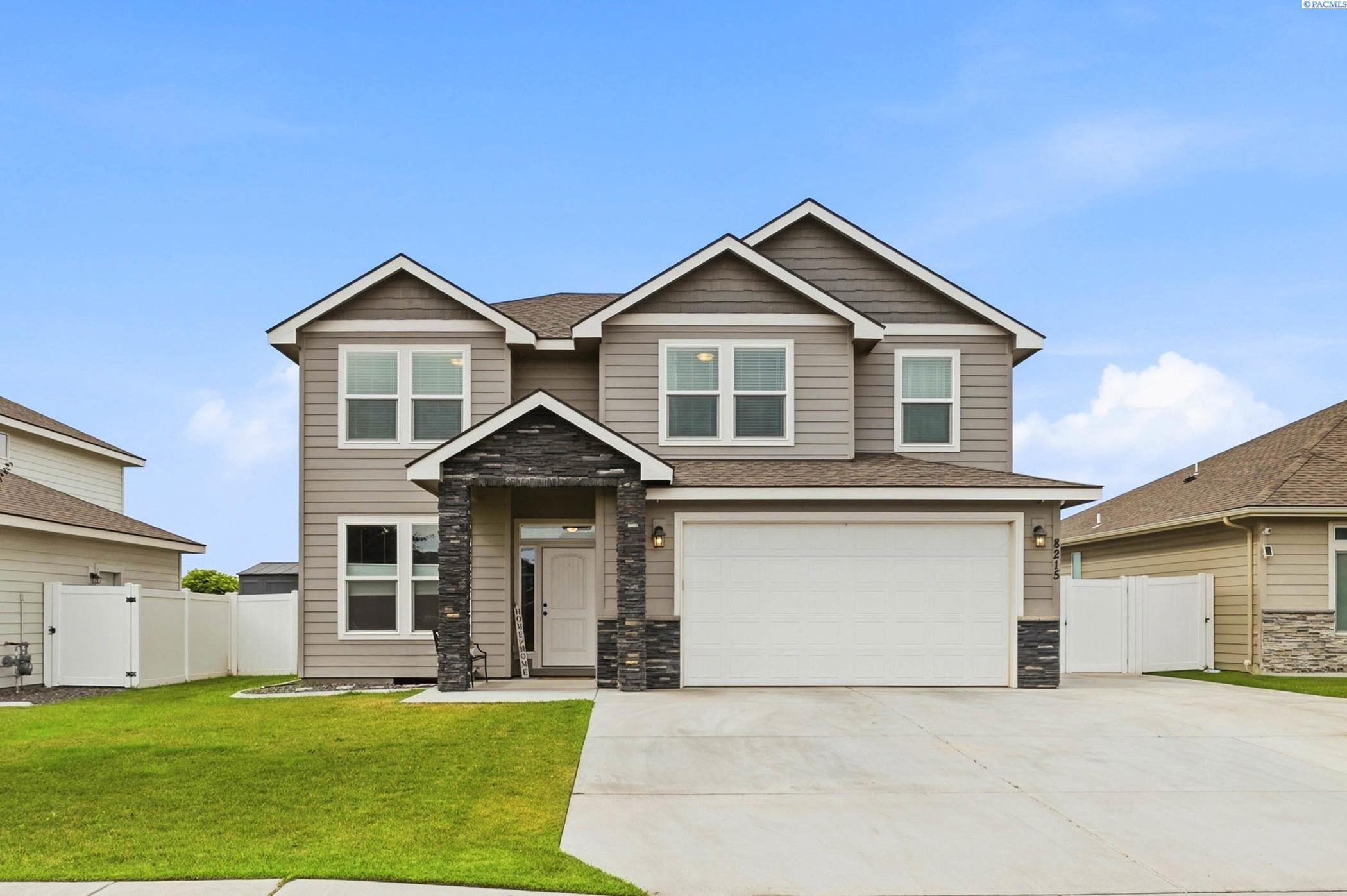 8215 Ashen Dr, Pasco, WA 99301