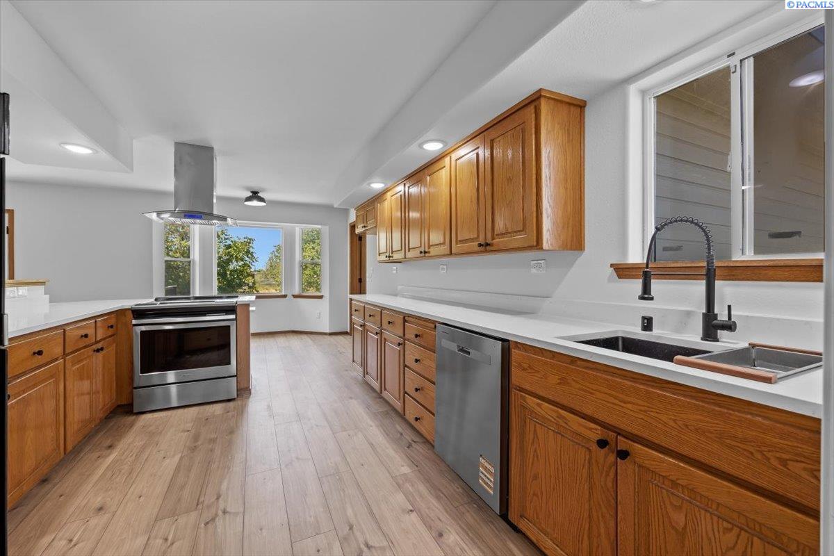 100608 W Old Inland Empire Hwy, Prosser, WA 99350