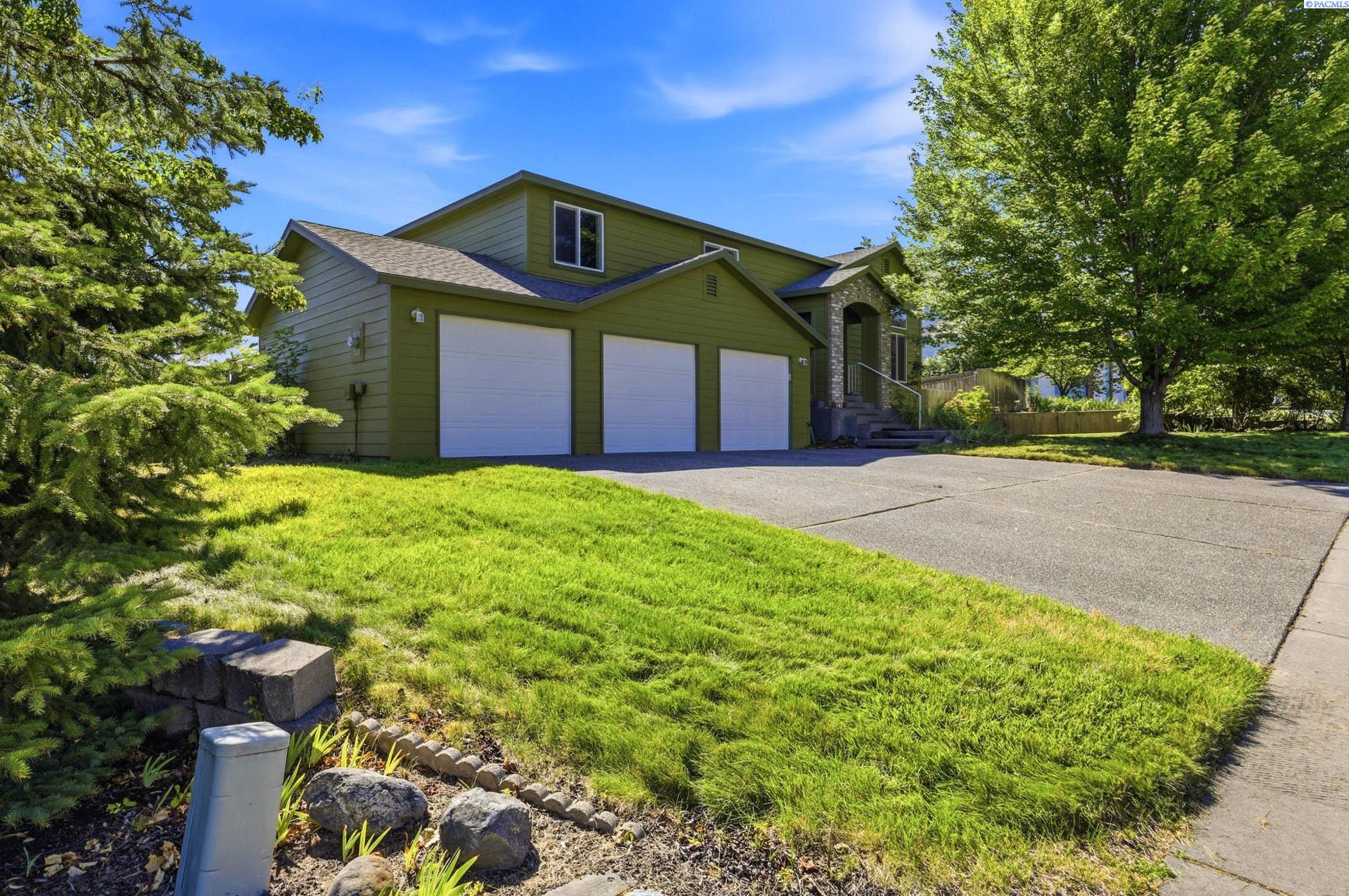 1102 Oxford Ave, Richland, WA 99352